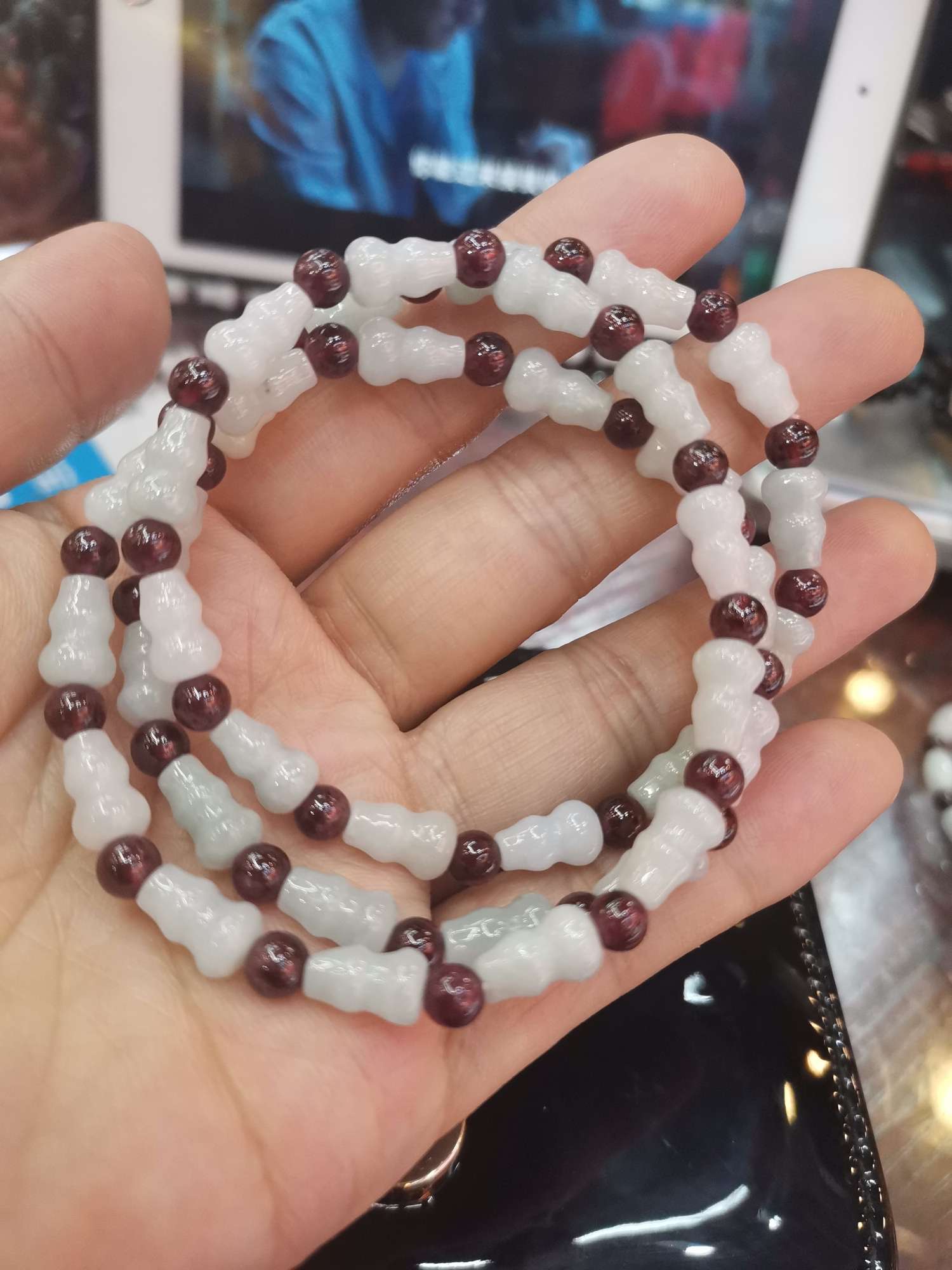 Burma jade jade 3 circle jade gourd bracelet thumbnail