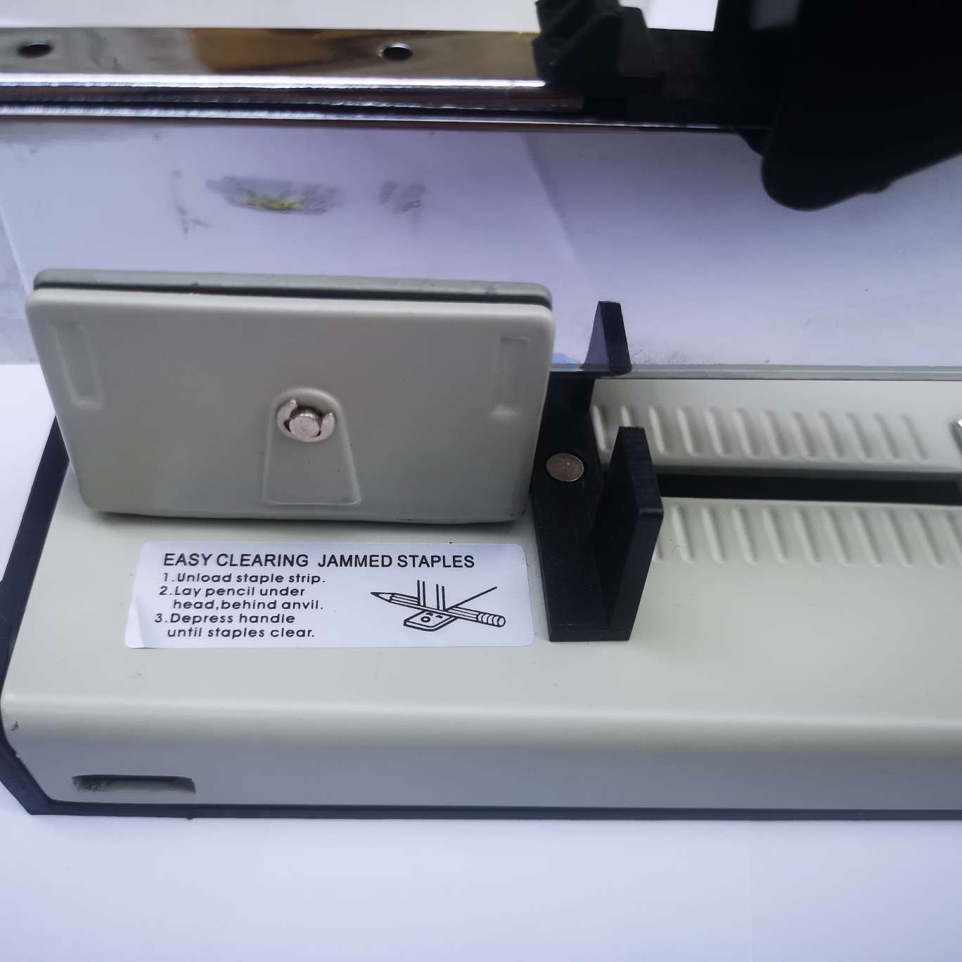 The Yizhi King 50LA heavy-duty machine can accommodate 30-240 pieces of paper and is suitable for 23-6/23-24 nails. One piece consists of 12 pieces Item Picture