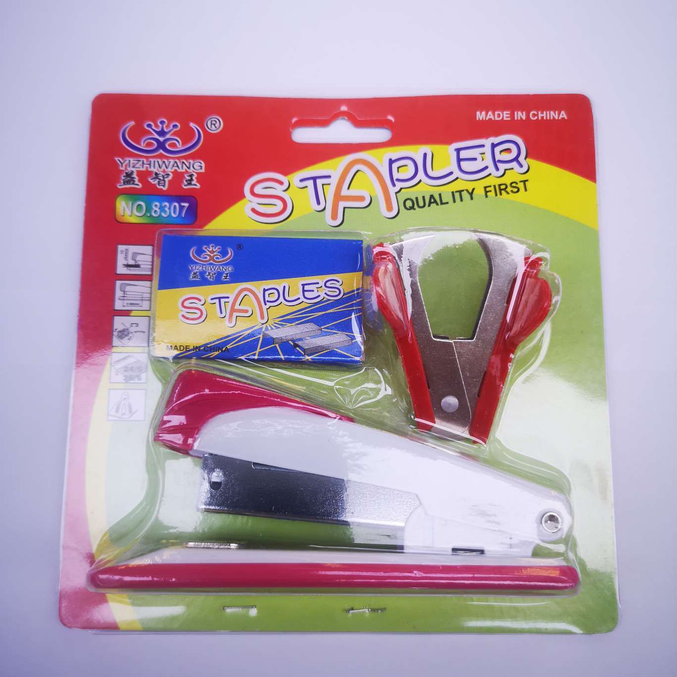 Yizhiwang 8307 set machine, 96 pieces per piece, mixed in three colors. The set includes a 1-gram stapler, a stapler and a box of nails. The product size is 15.6*15*4