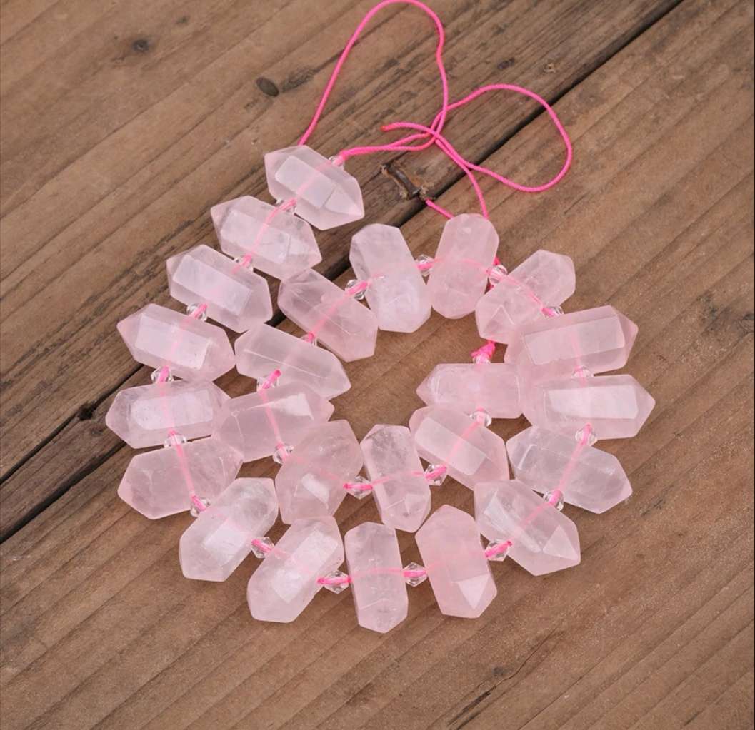 A 24-strand natural pink quartz double-dot loose beaded pendant necklace with diamond-tipped crystal beads details Picture