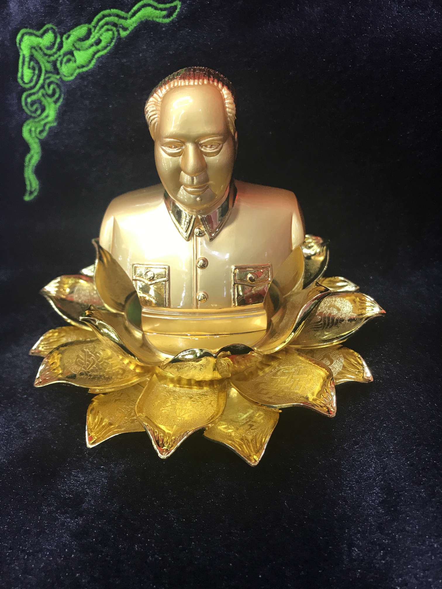 Alloy three-dimensional Lotus Guanyin series Item Picture