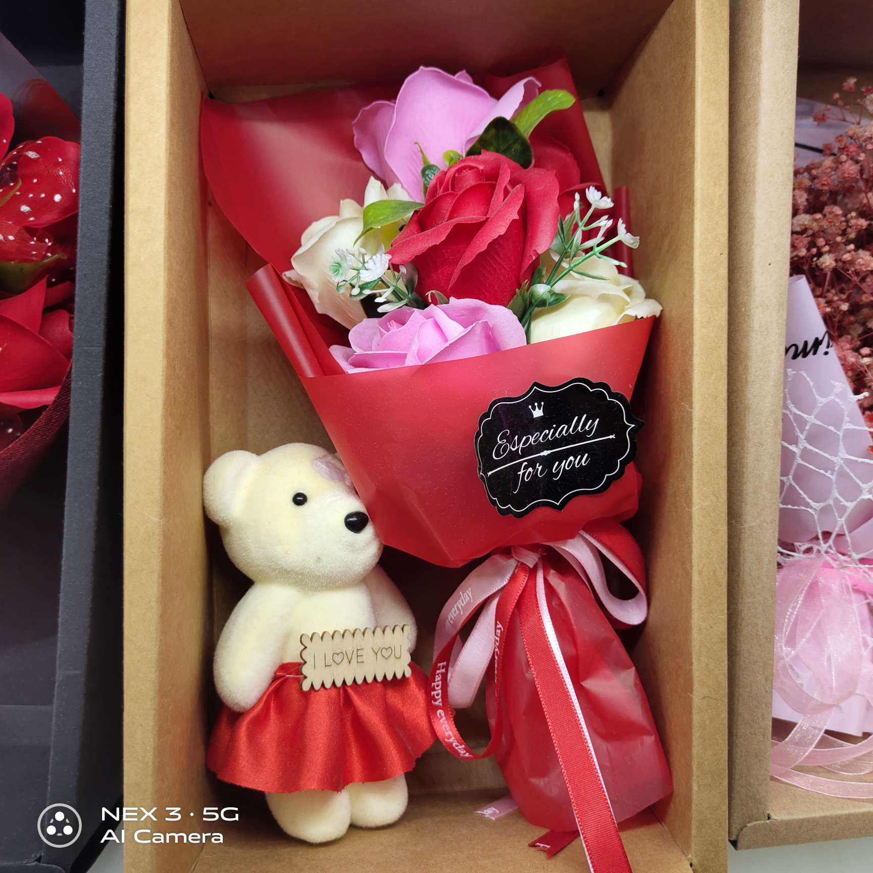 27高档手提盒香皂花小熊花束礼盒图