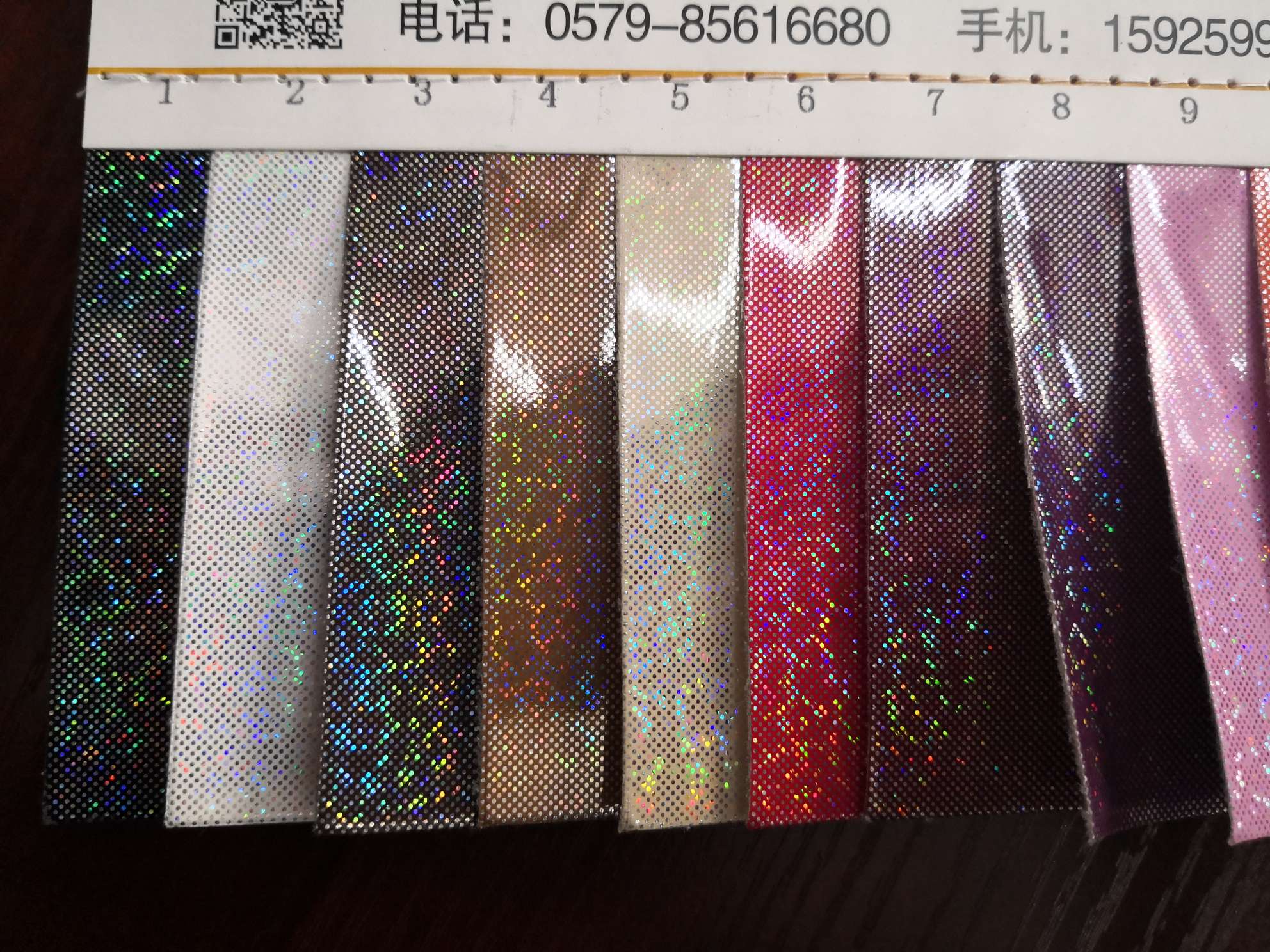 Dot laser, small dot magic laser effect, suitable for jewelry, bags, clothing accessories, packaging, decoration and other materials. Specification drawing