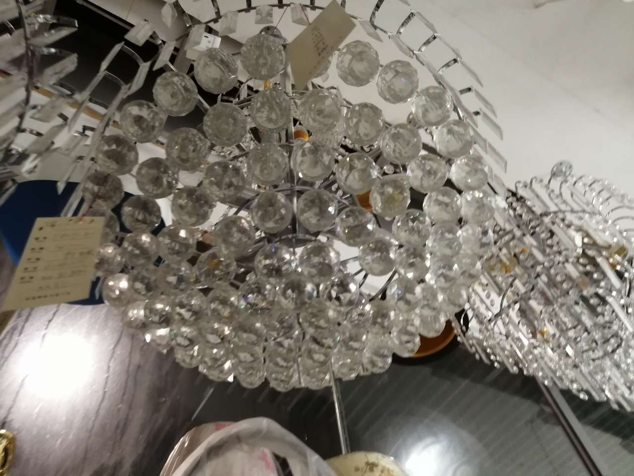 新式精选热销圆球倒金字塔型吊灯