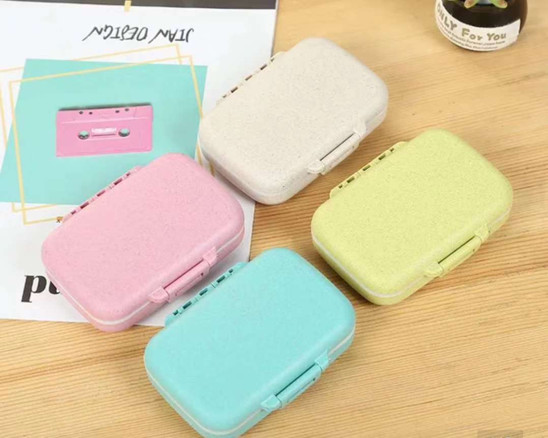 Manufacturers direct plastic medicine box color medicine box high-end plastic medicine box fashion medicine box thumbnail