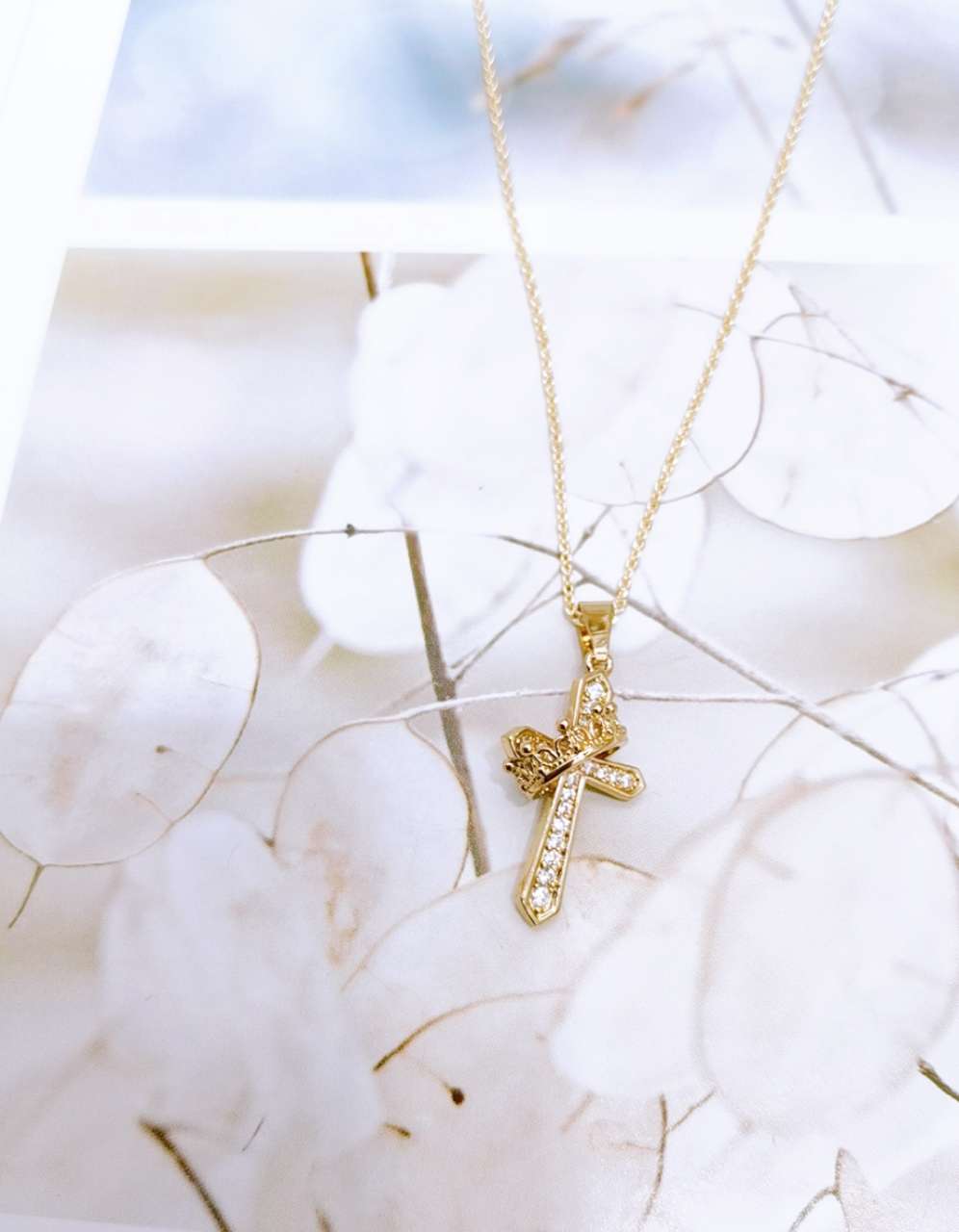 Cross Necklace Couple Crown Cross Collarbone Chain details Picture