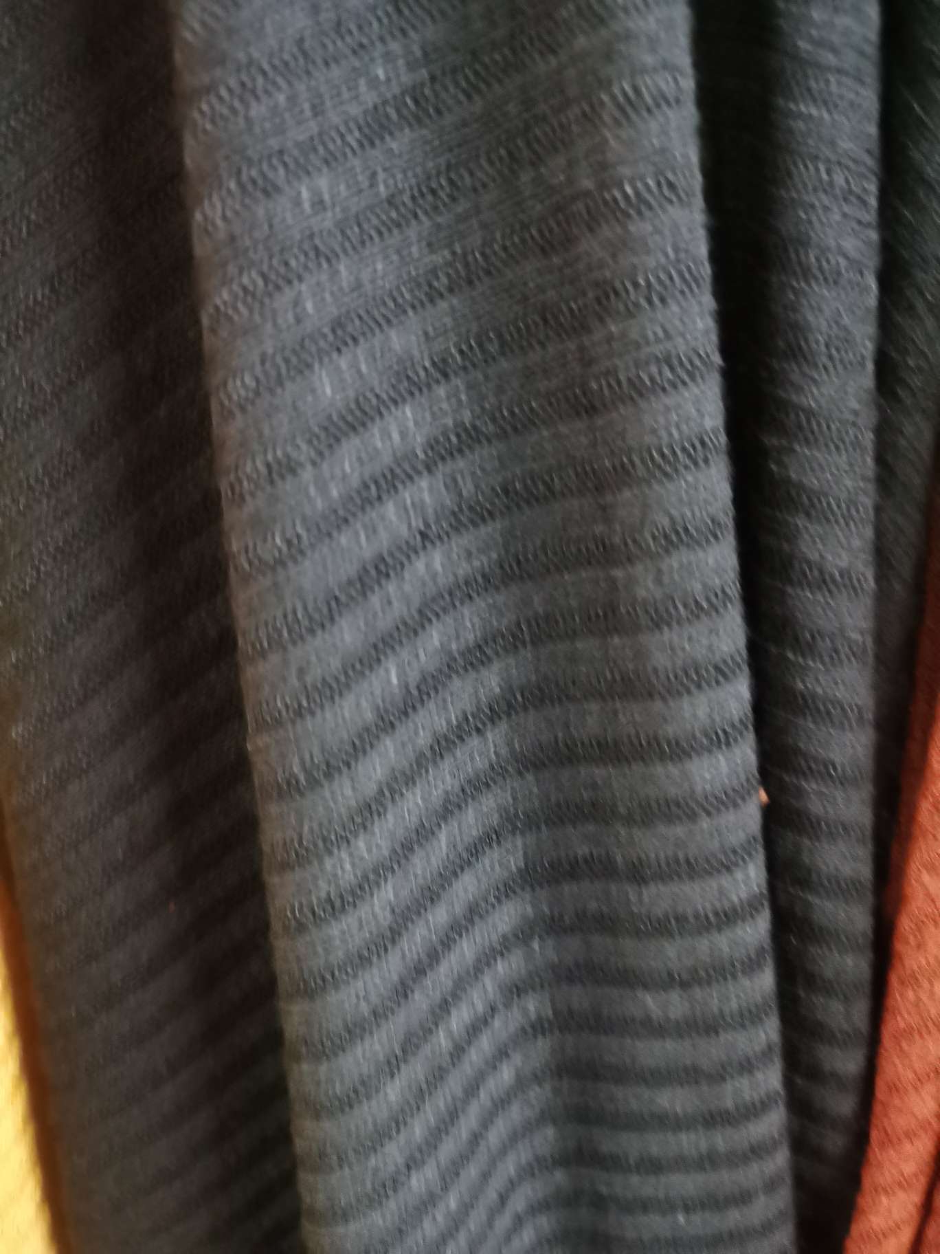 302