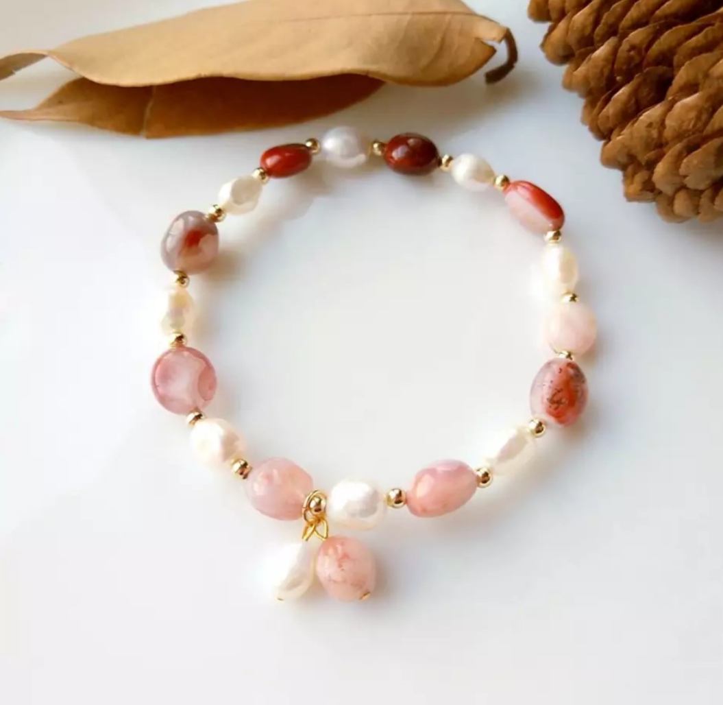 6-7mm small Baroque pearl bracelet, amethyst, lemon jade, pink tourmaline, ruby elastic bracelet, suitable for ladies or girls Application Scenario