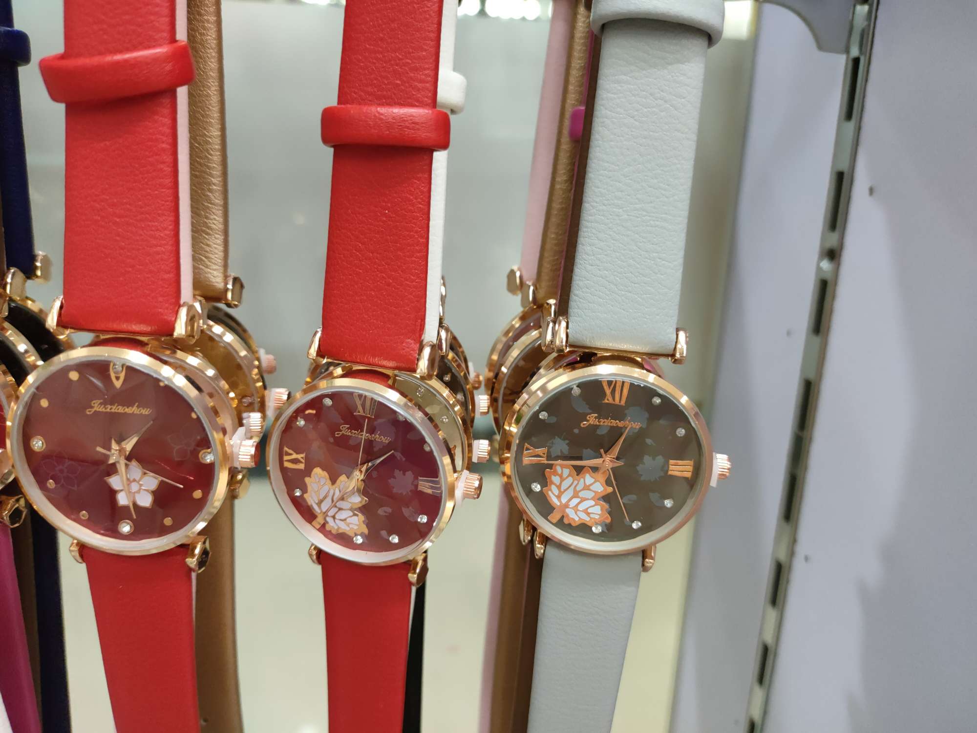 Xiaohua multi-color round watch Specification image