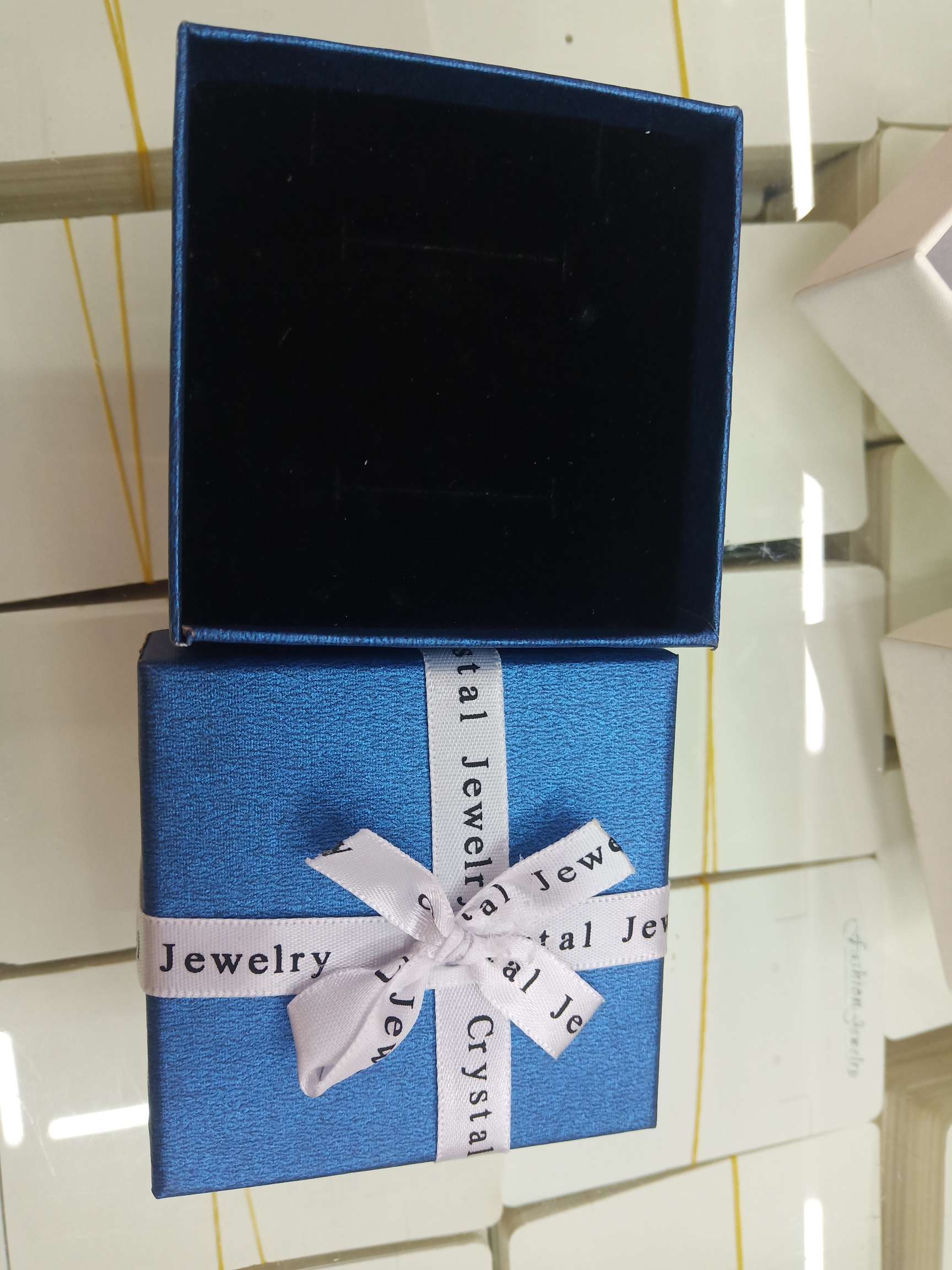 饰品三件套情侣盒7.5X7.5(耳环项链戒指)细节图