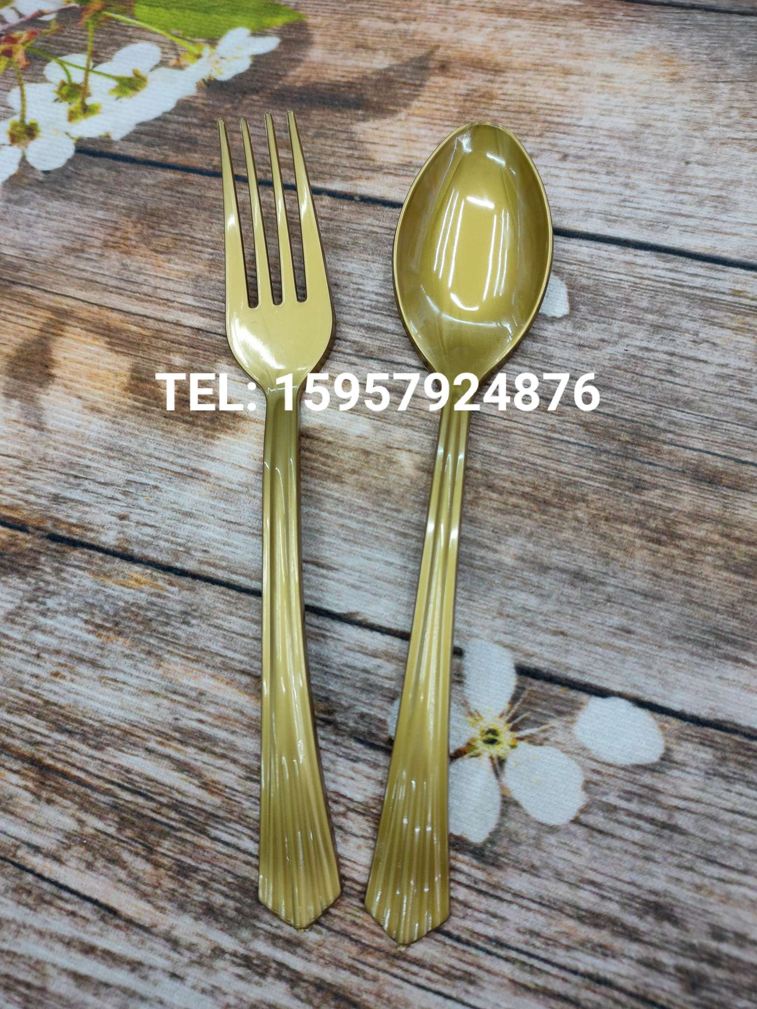 Disposable Electric Gold Plated Silver Cutlery Spoon Gold Powder Silver Powder Cutlery Spoon 10-19Cm Long Application Scenario