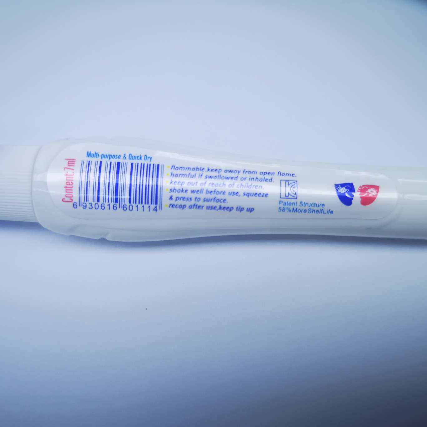 PP-111 correction fluid, 7ml, 12 pieces per box, steel head, smoother water flow, better coverage, and flat writing. Specification image