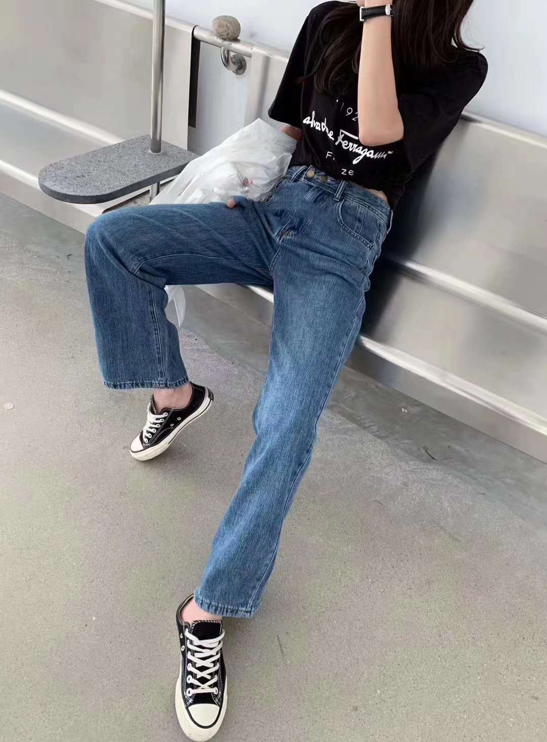 休闲宽松牛仔裤