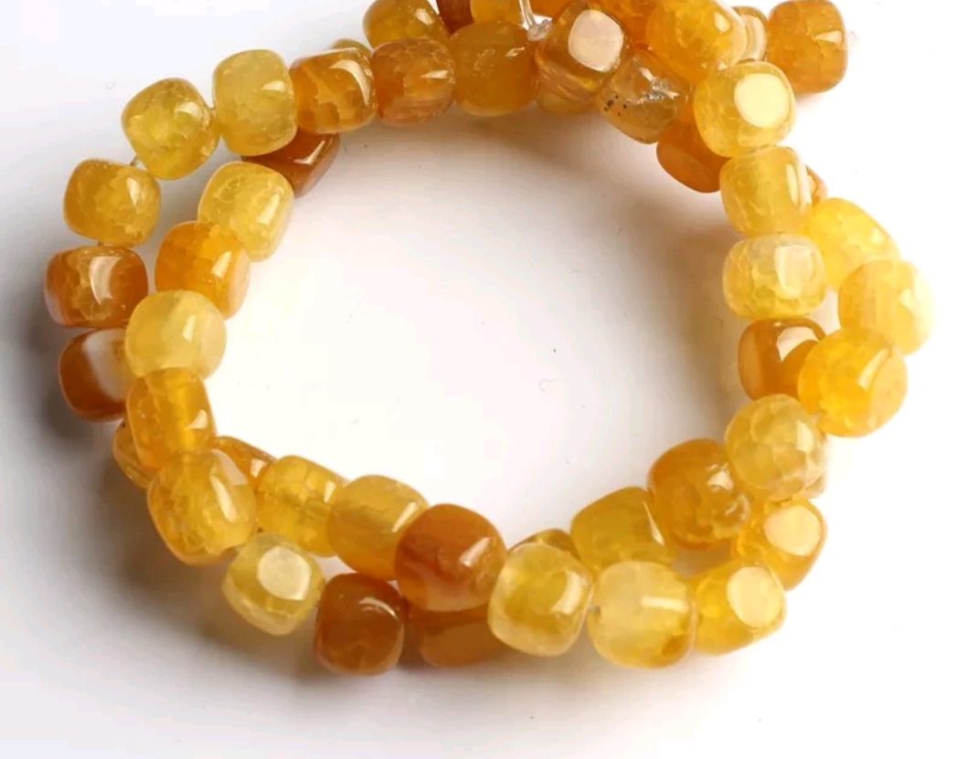 A 15-inch bracelet and necklace made of natural stone dragon-patterned agate cubic interlaced square beads Specification image