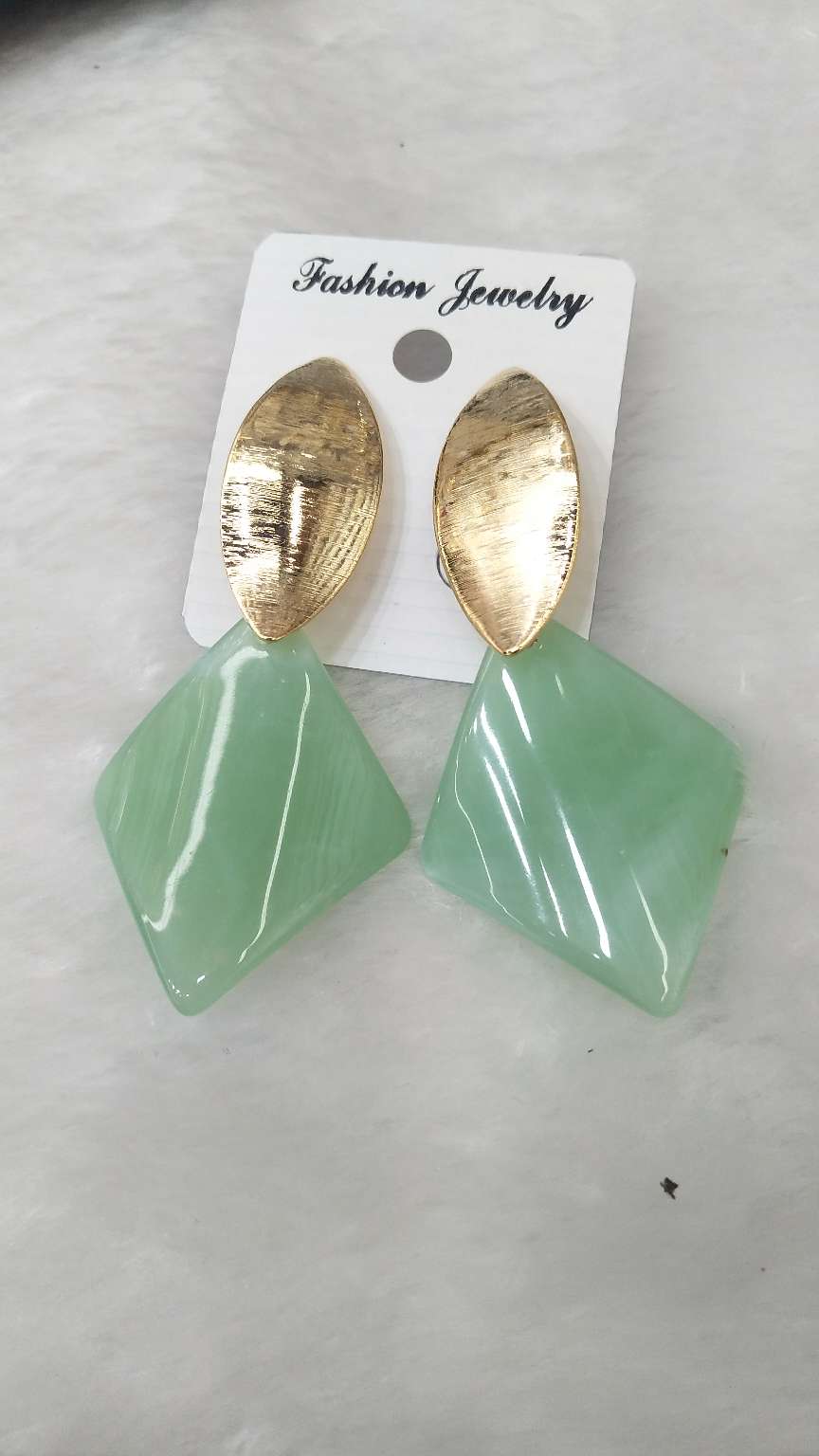 Horse eye stud two-color Alex earrings thumbnail