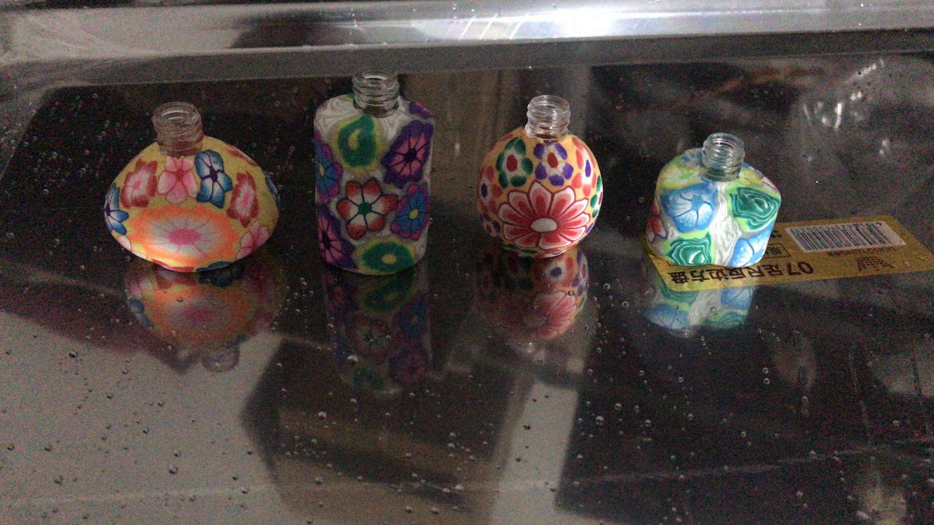 Clay bottle, car pendant details Picture