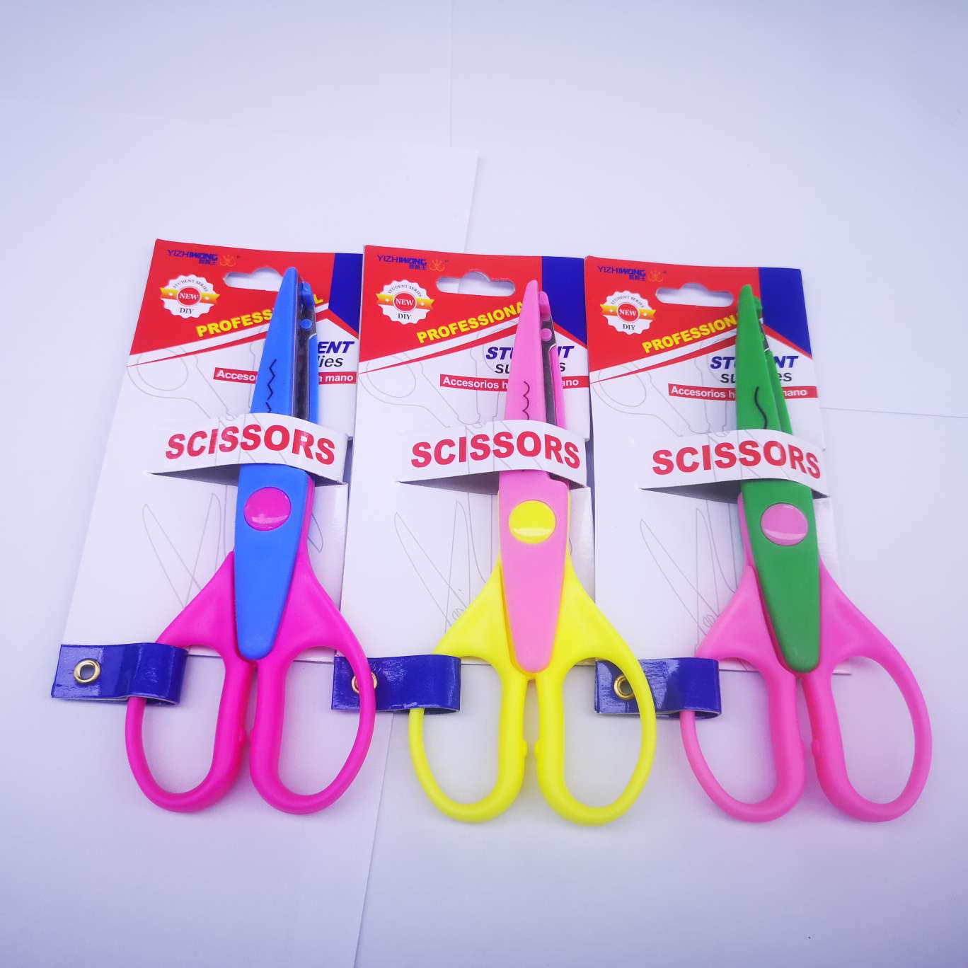 Yizhi King 7001D Nail Card Flower Scissors, 16 pieces per box, mixed in each box, product size 15.5*6