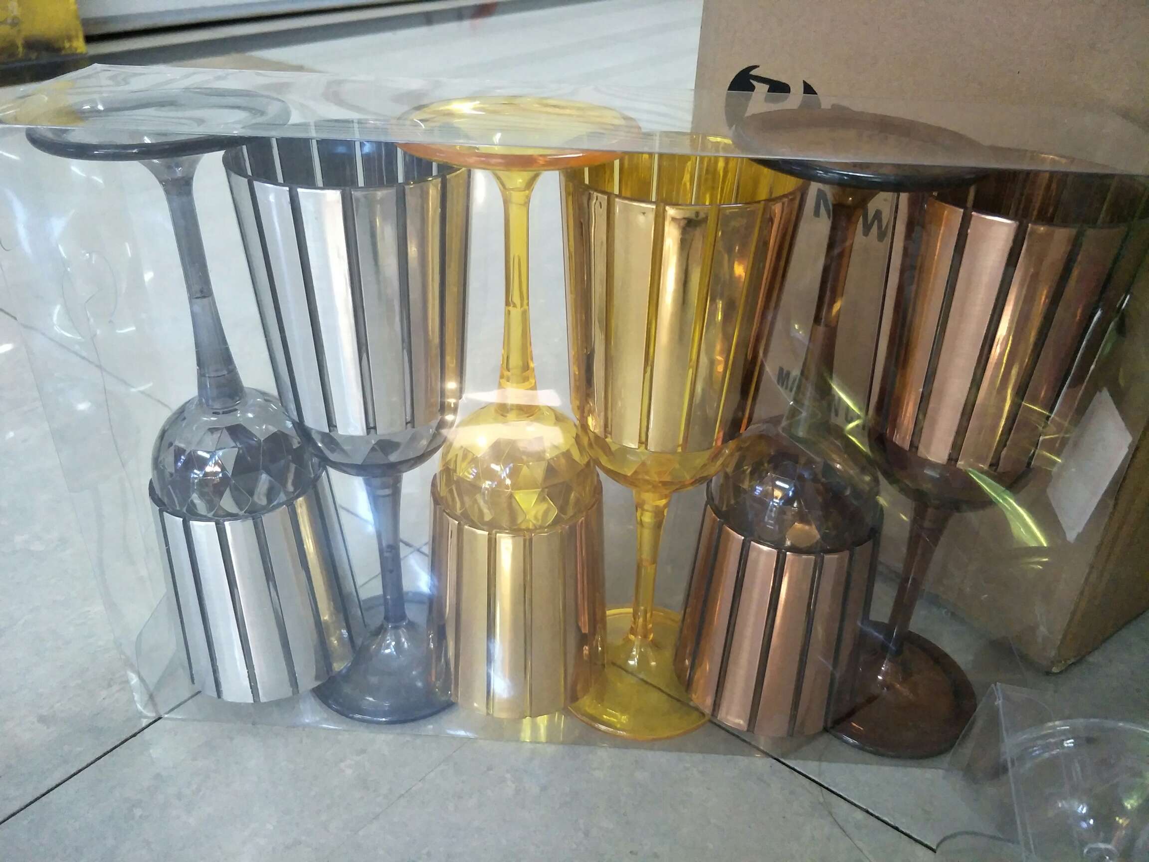 Vertical striped mixed color wine glass, highball glass Specification image