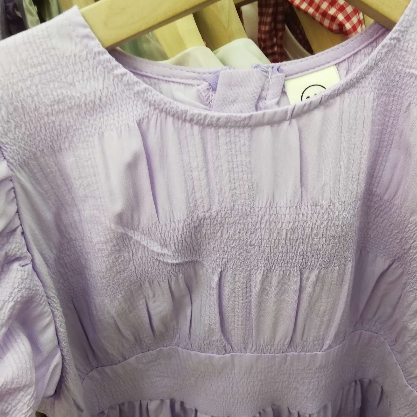 Slim-fitting purple girls' dress details Picture