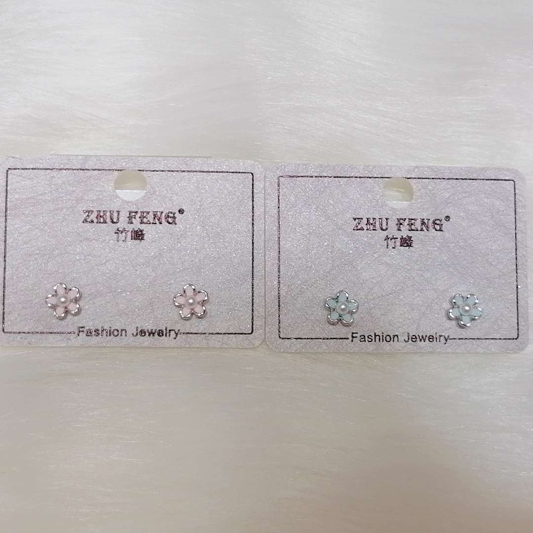 耳钉 /耳饰女/钛钢耳钉白底实物图