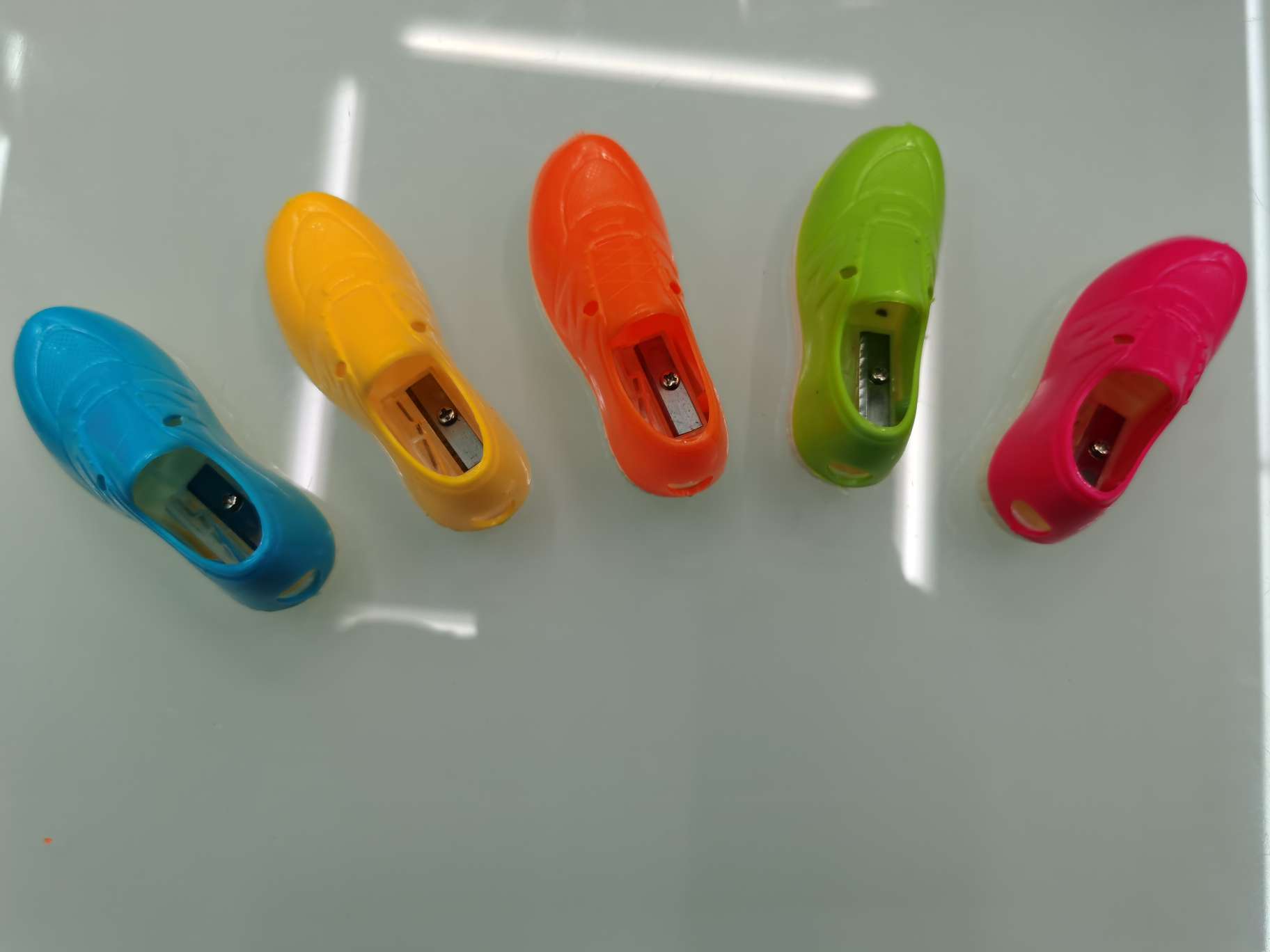 Cartoon corn-shaped pencil sharpener, single-hole pencil sharpener, student stationery gift Item Picture