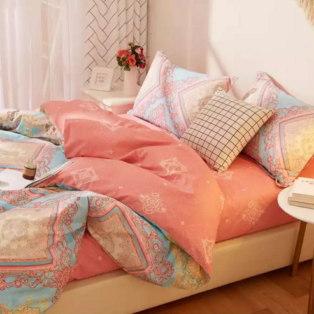 Kit Home Textile Pure Cotton Thickened Edge Four-Piece Set Red Cotton Supplies Bed Sheet And Quilt Set Smile A Red