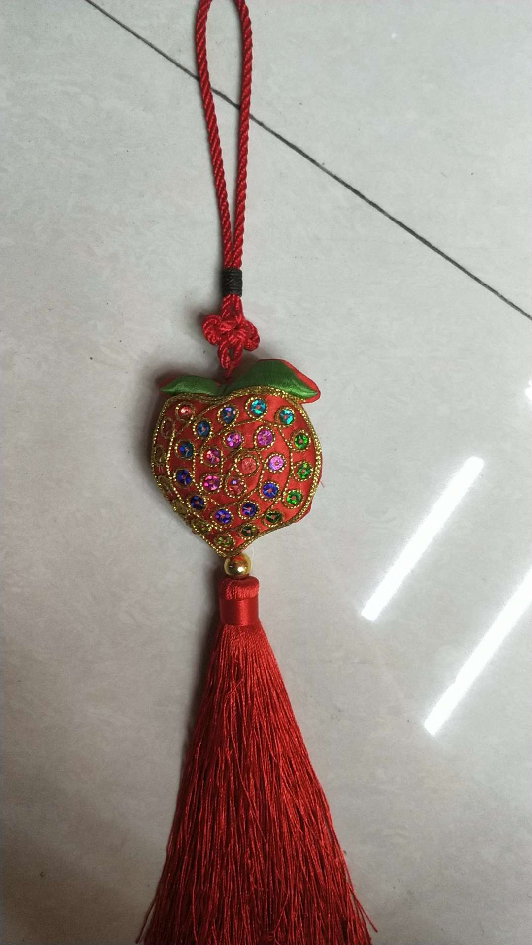 刺绣小草莓笼挂件 新年春节装饰 车内挂件厂家直销