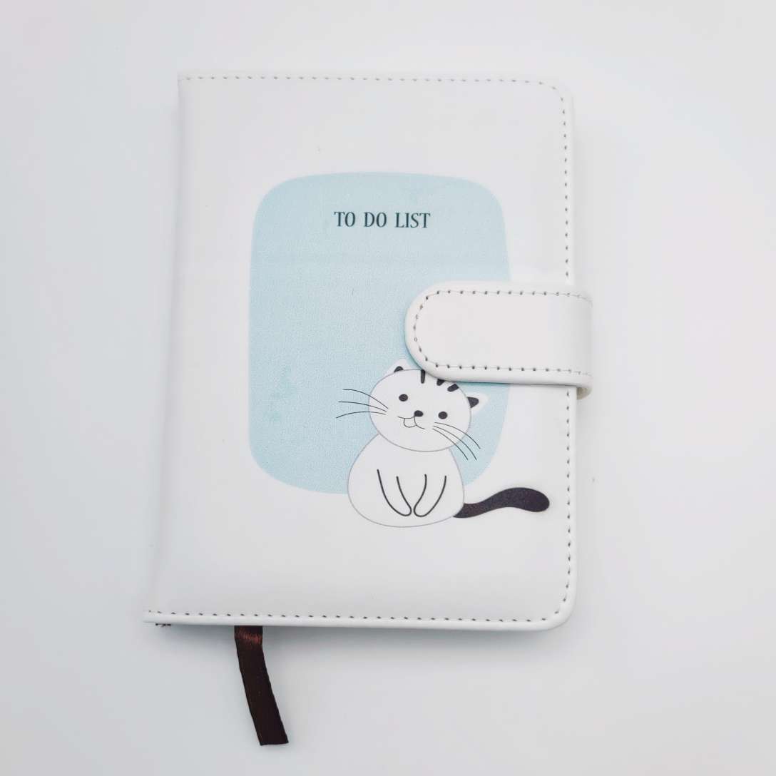A student office bookend with a little cat's notebook Item Picture