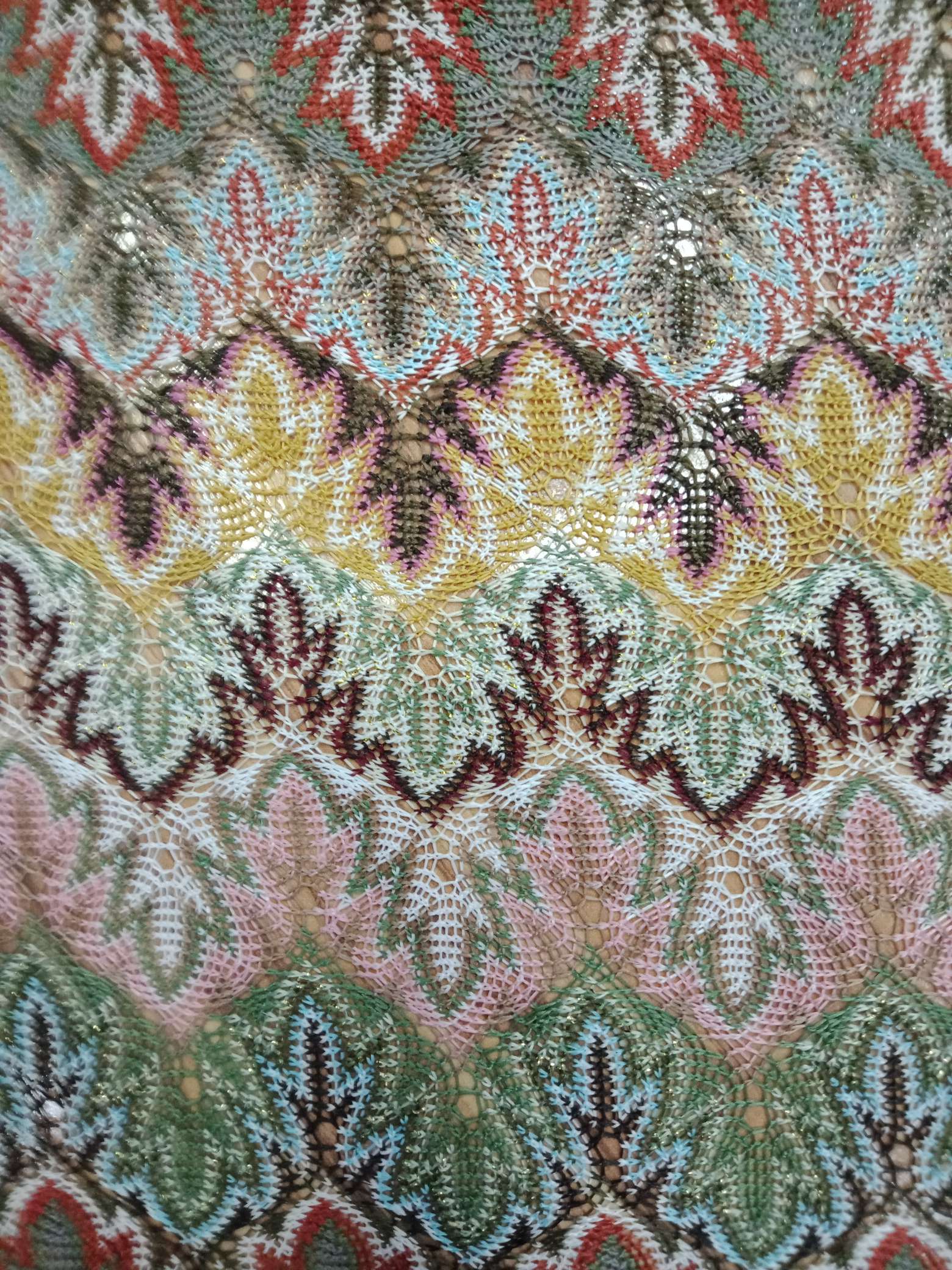 中国龙金黄色，布匹面料300d细麻