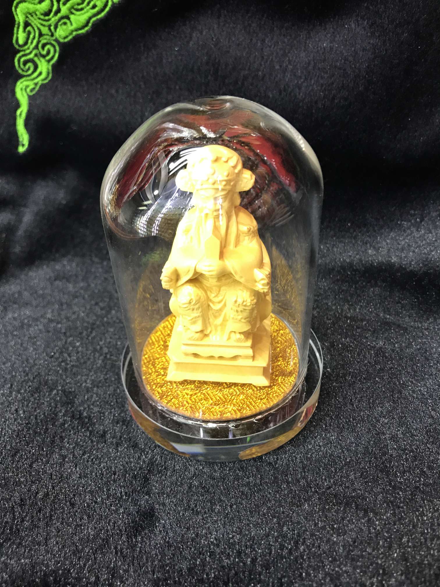 Glass cover Boxwood Guanyin series undefined