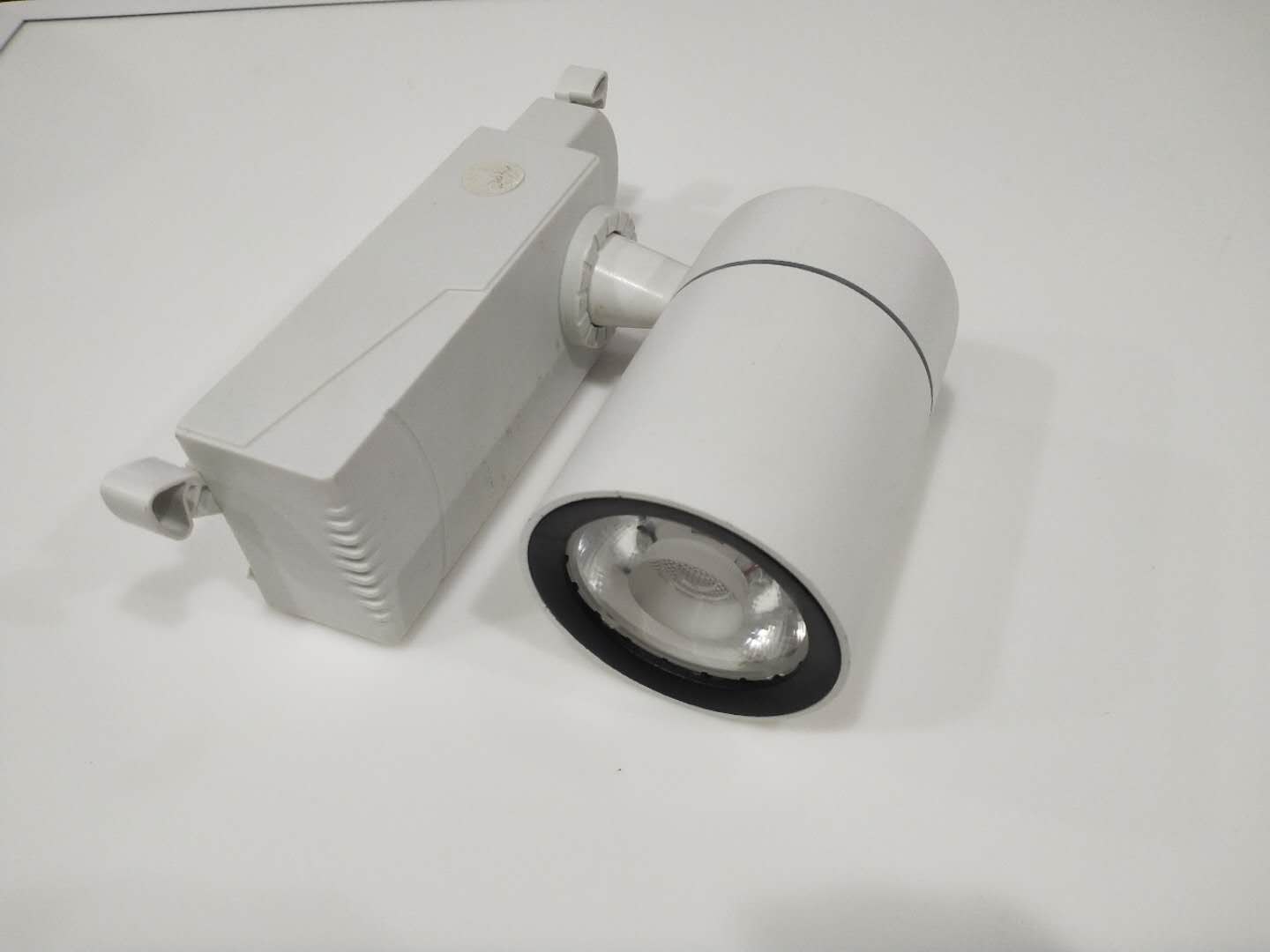 Track Light 12W Cob Spot Lights Decorative Lights For Clothing Stores details Picture