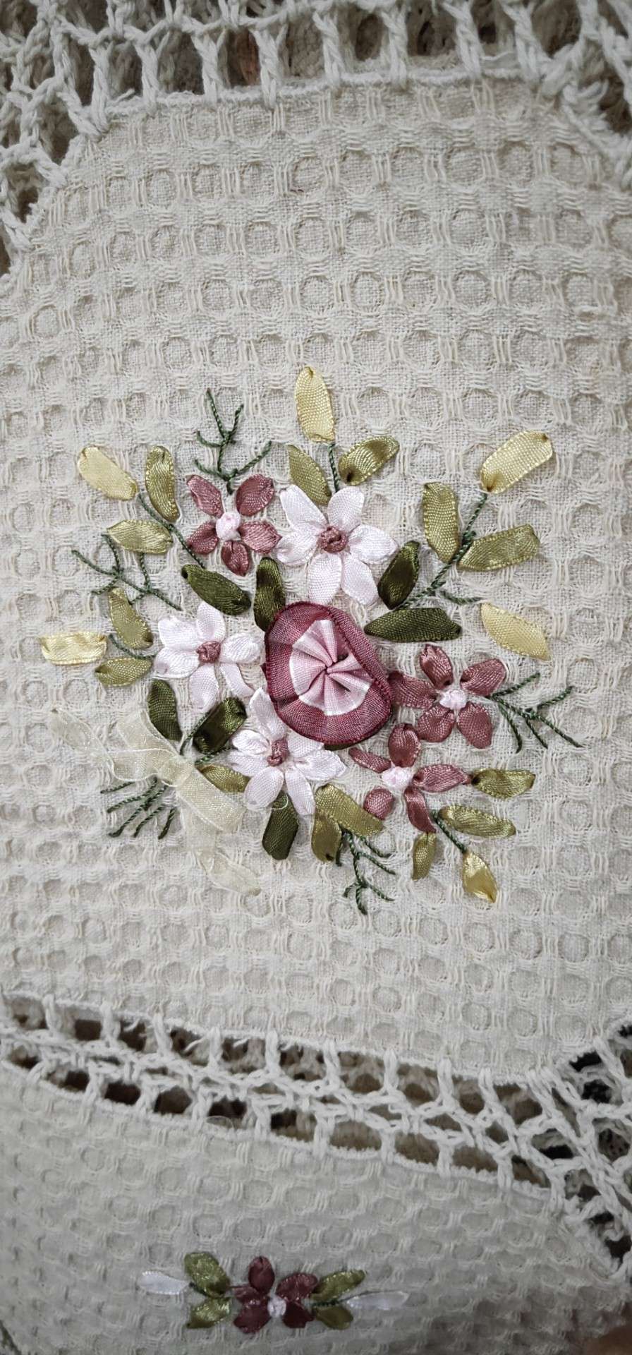 圆形手工钩针手工绣花镶拼纯棉花边盘垫