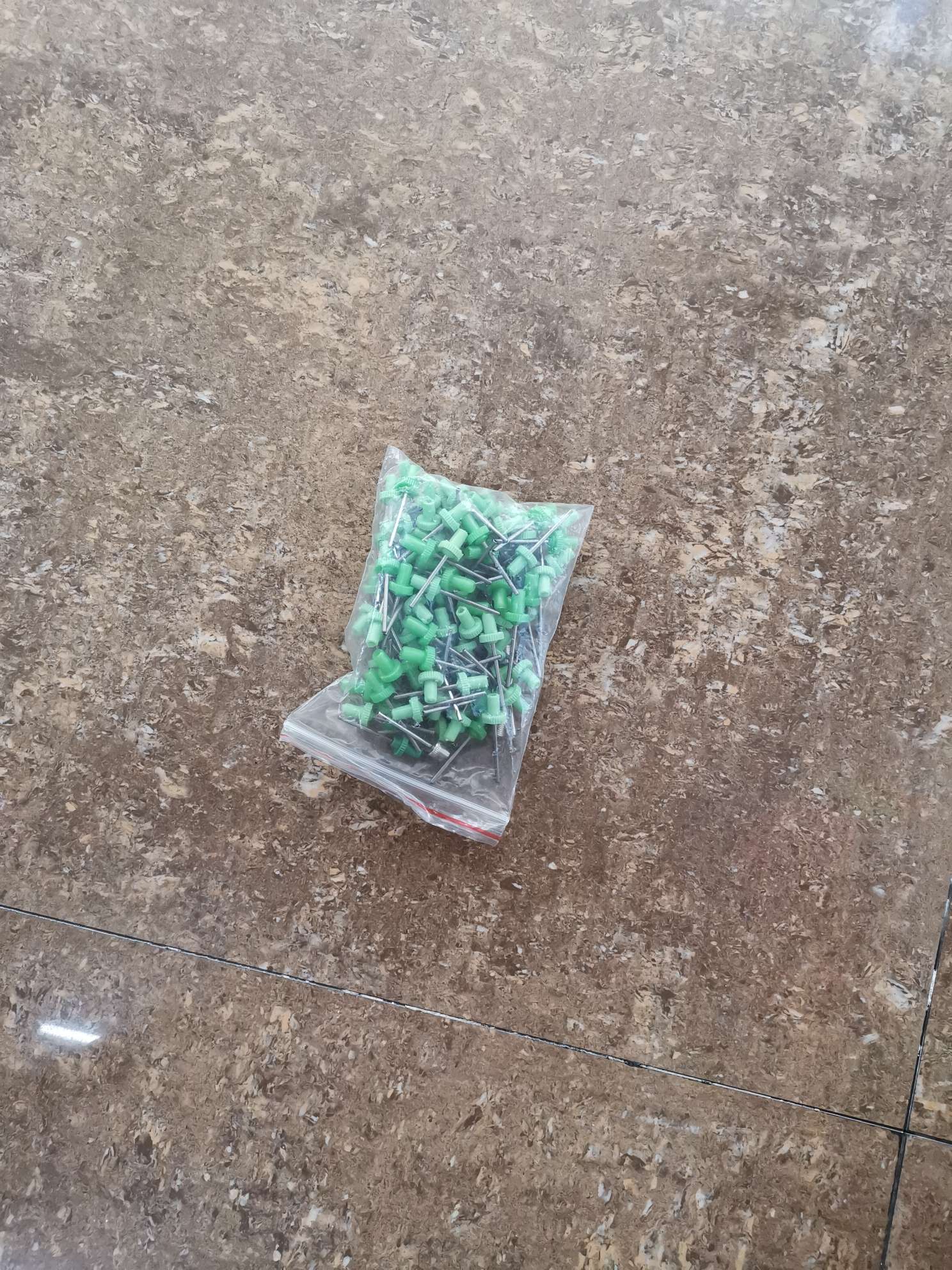 Plastic soda needle