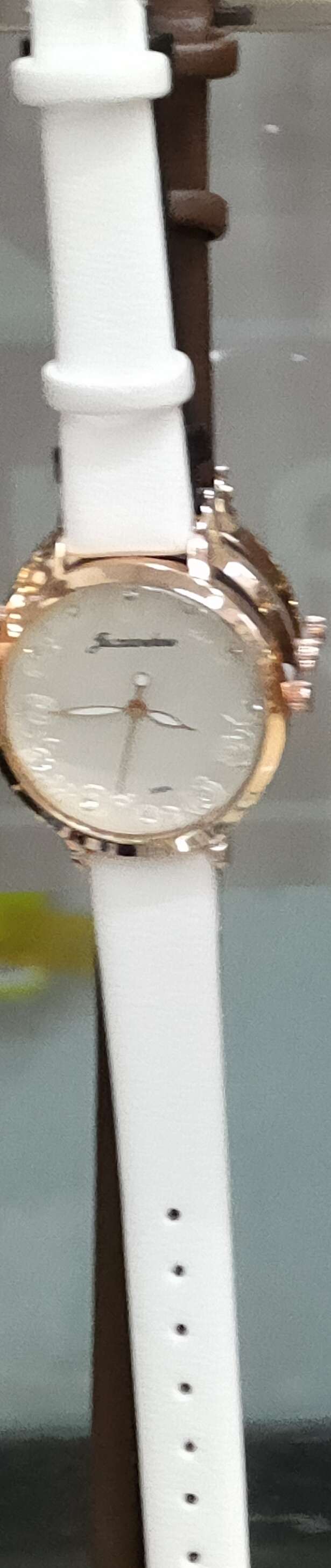 Blanco de alto grado temperamento clásico reloj de disco