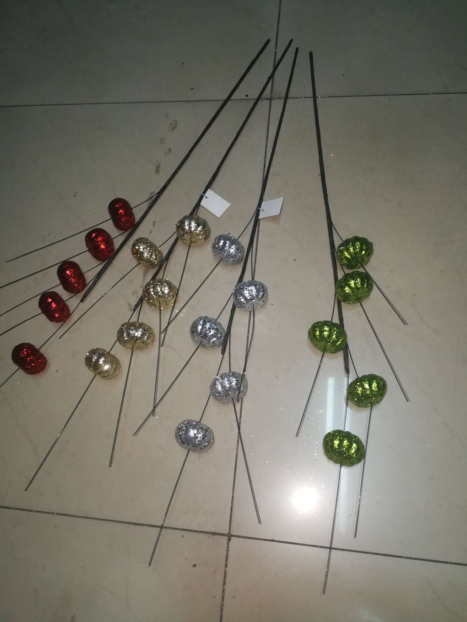 No. 29 accessories new accessories wholesale Christmas flower manufacturers Yiwu direct sales of Christmas decorations Christmas tree accessories Amazon