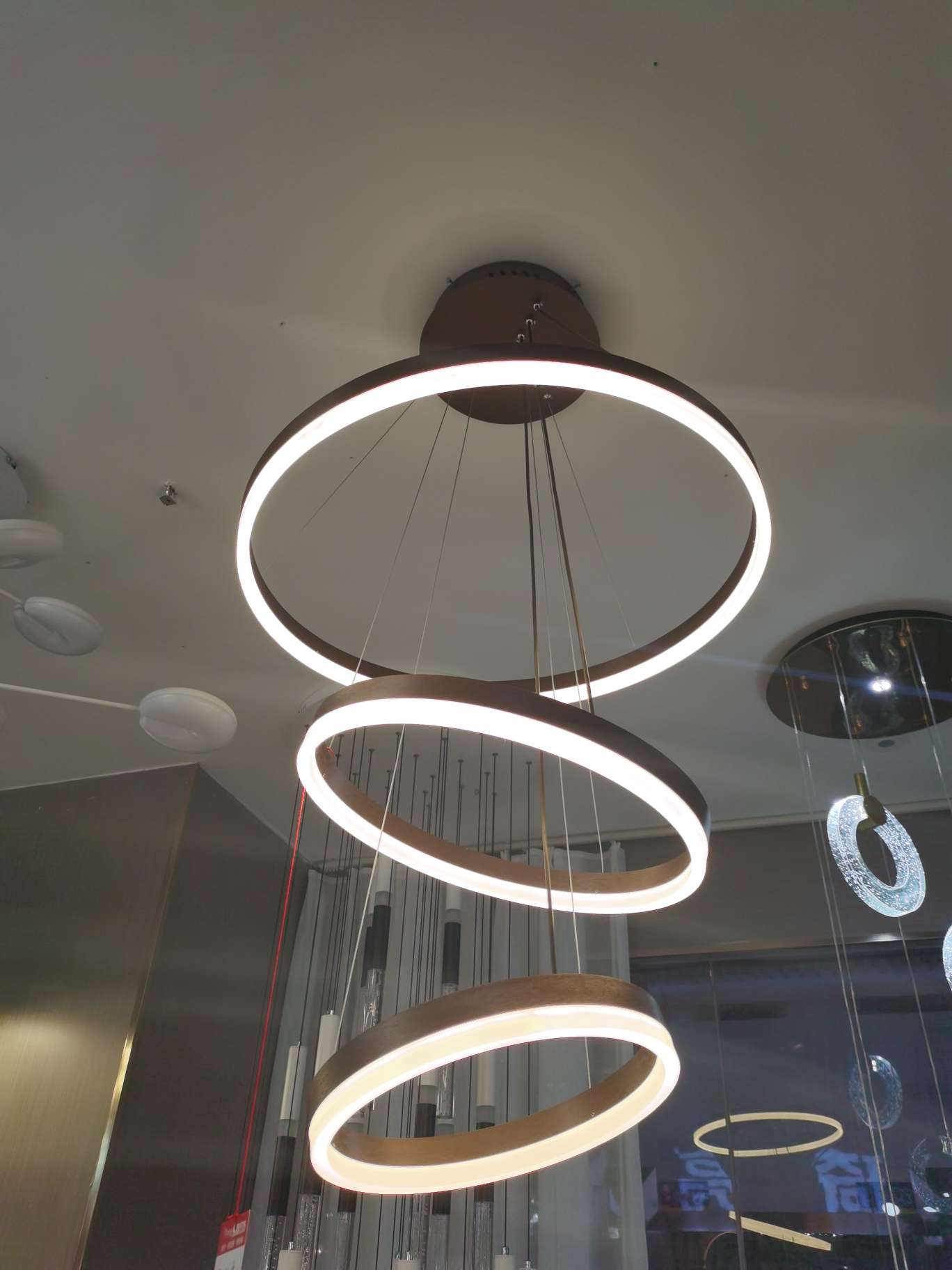 Table chandeliers, round chandeliers, modern chandeliers, beautiful lighting fixtures, factory direct sales, affordable prices Specification image