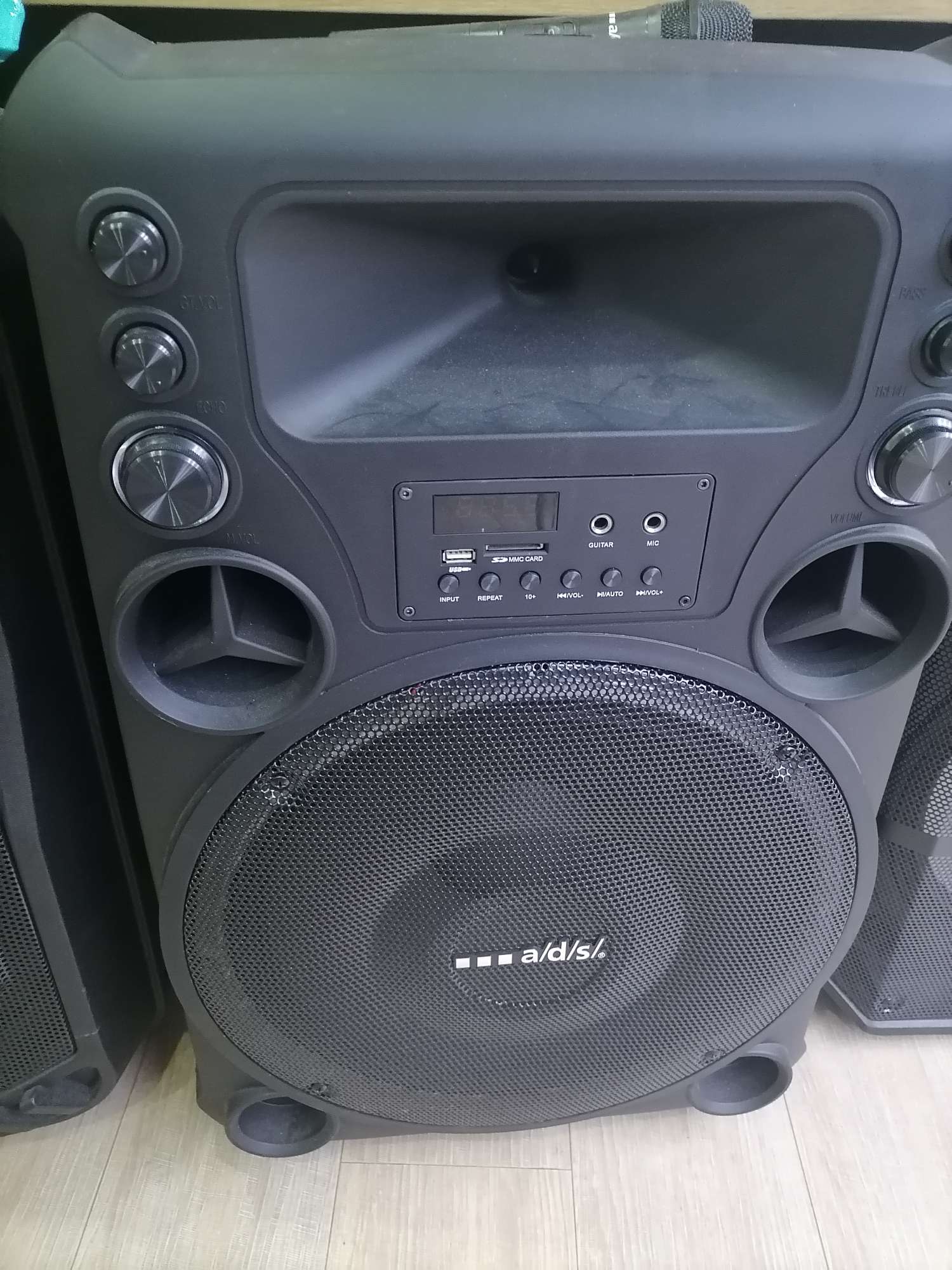 Classic style audio thumbnail