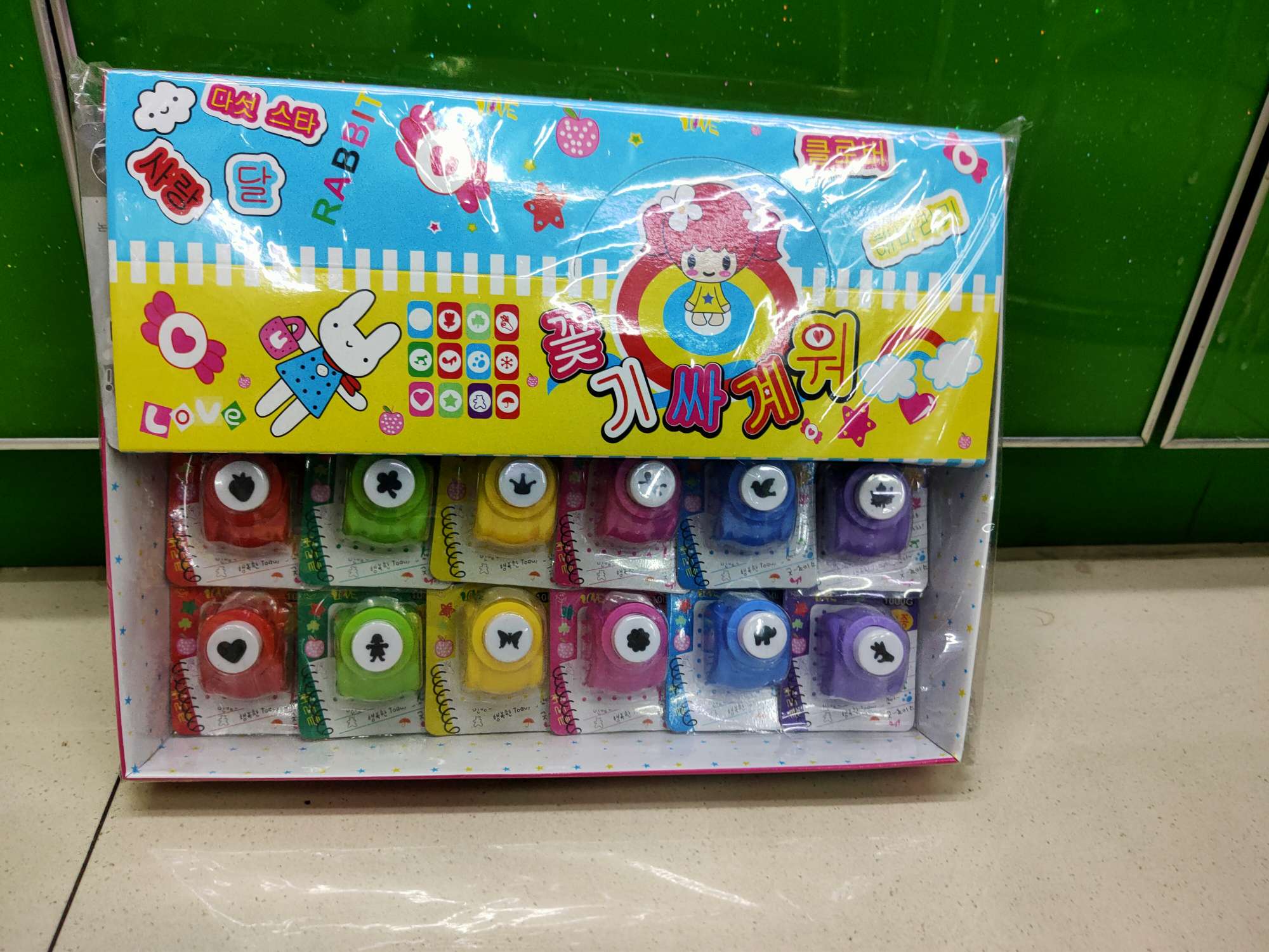 批发卡通手动小号压花器 儿童DIY手工制作 装饰打花器 打孔器细节图