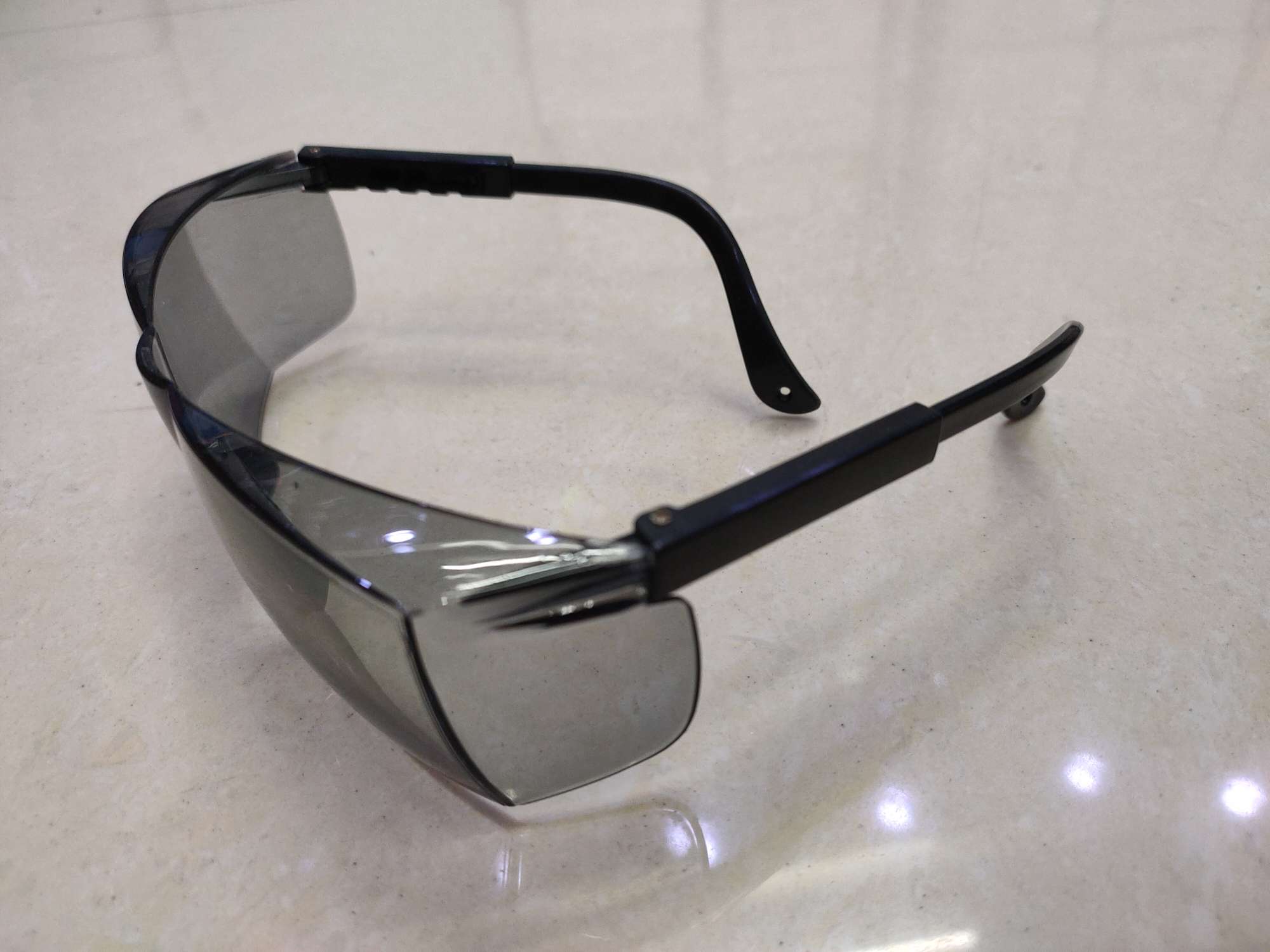 818601 goggles details Picture