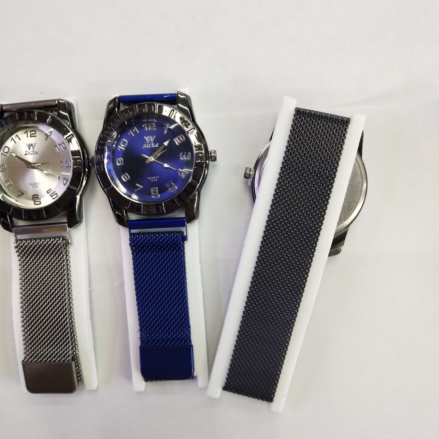 精品时尚大气简约磁铁表成人手表男表女表细节图