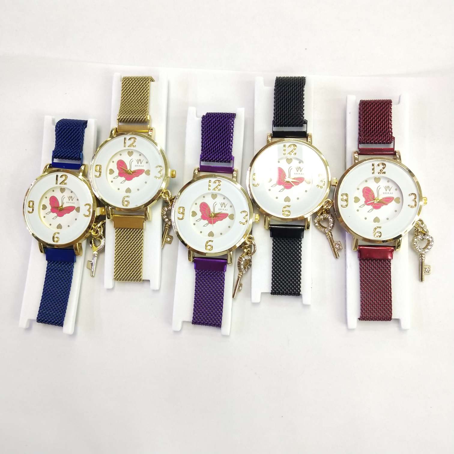 精品时尚磁铁表女士手表可爱系列带吊坠蝴蝶表面