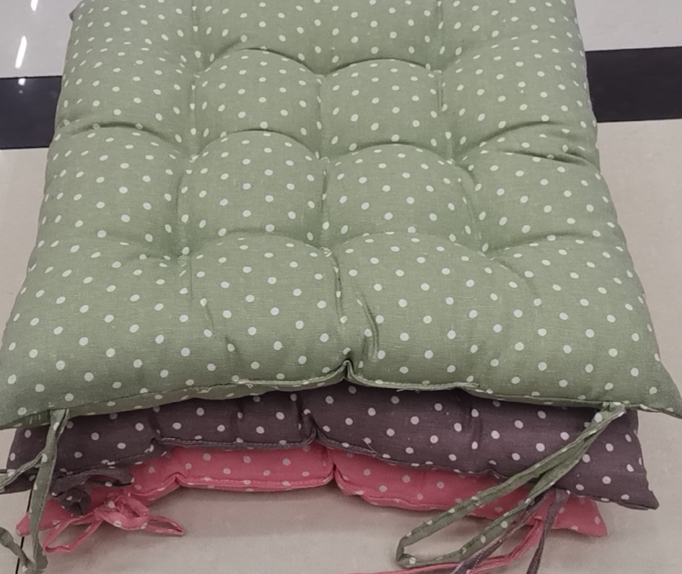 Seat Cushion 02