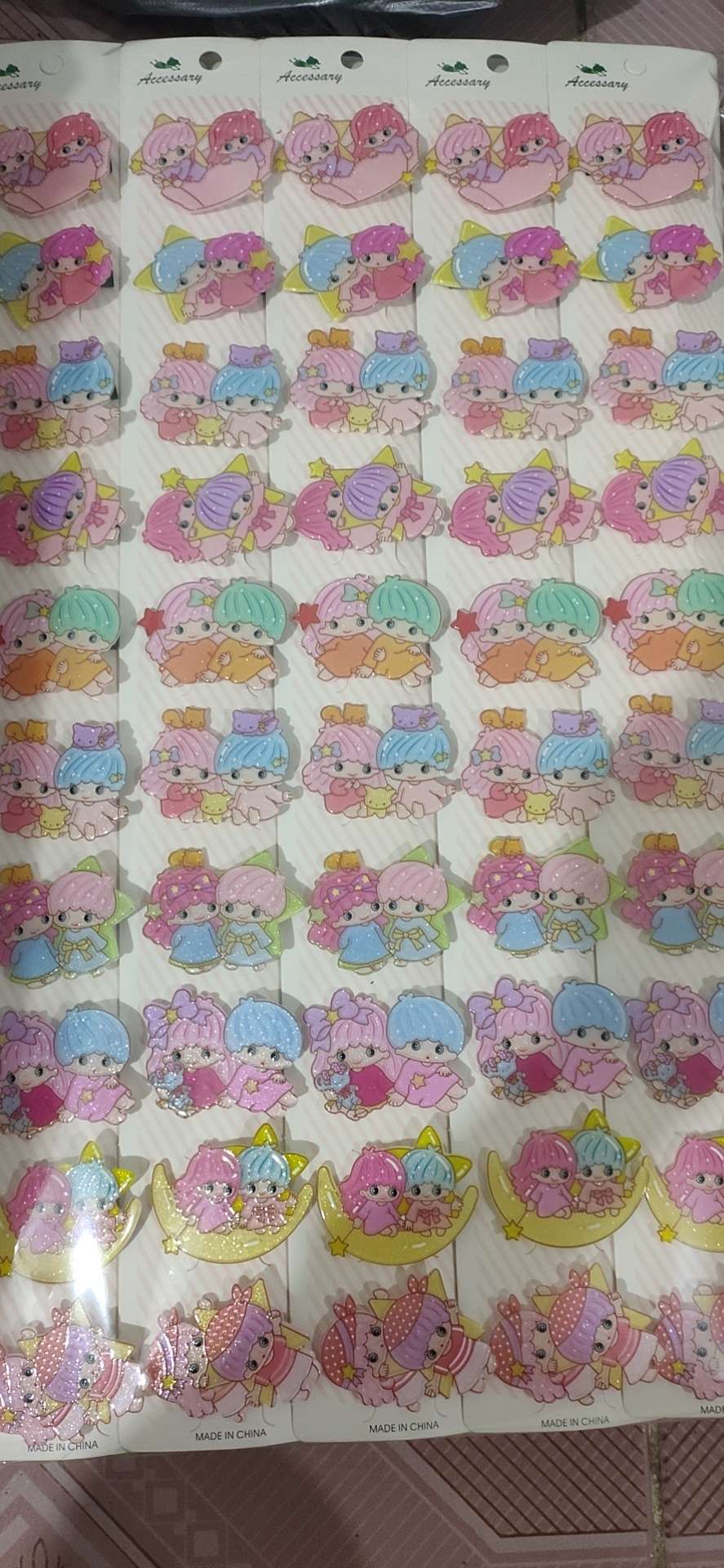 Large acrylic duck clip for girl thumbnail