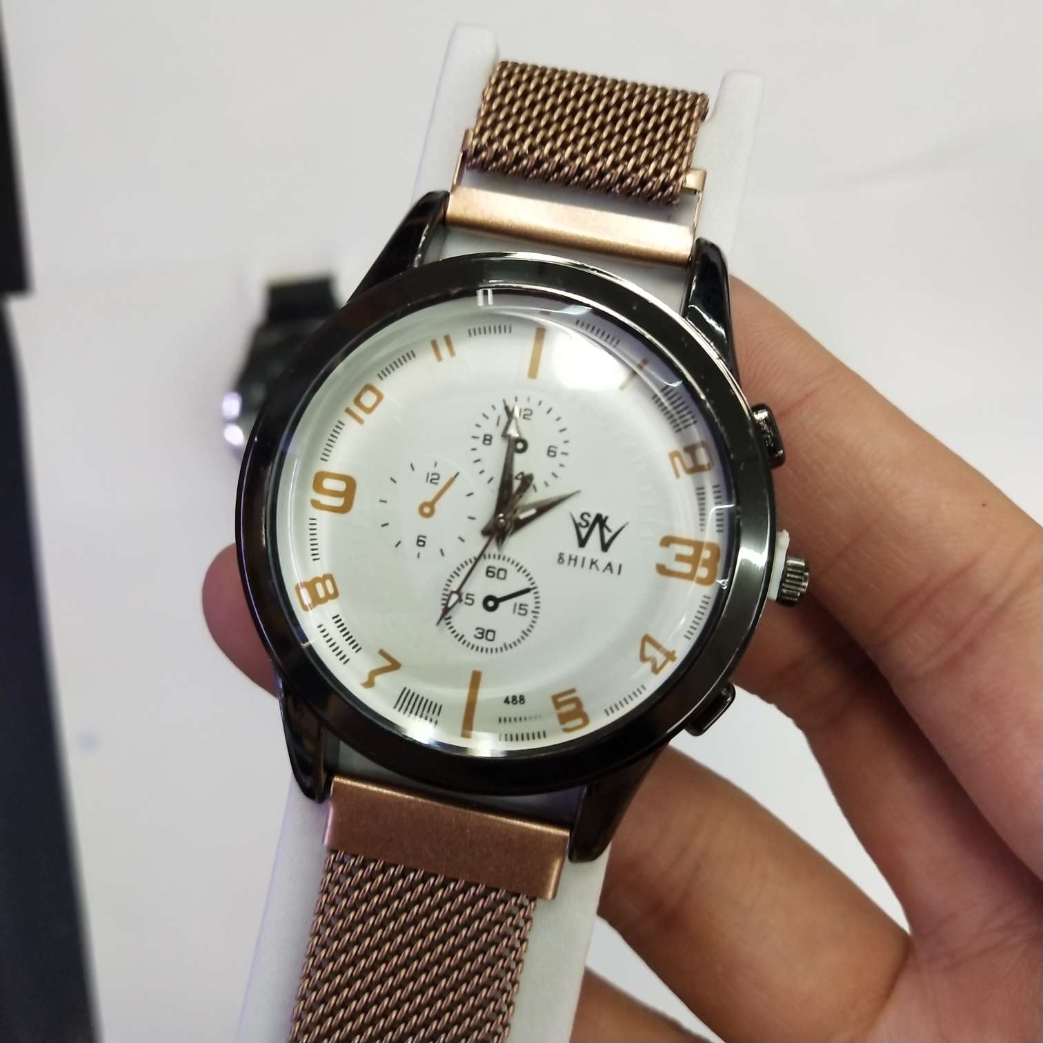 大表盘简约大气精品时尚磁铁表成人手表产品图