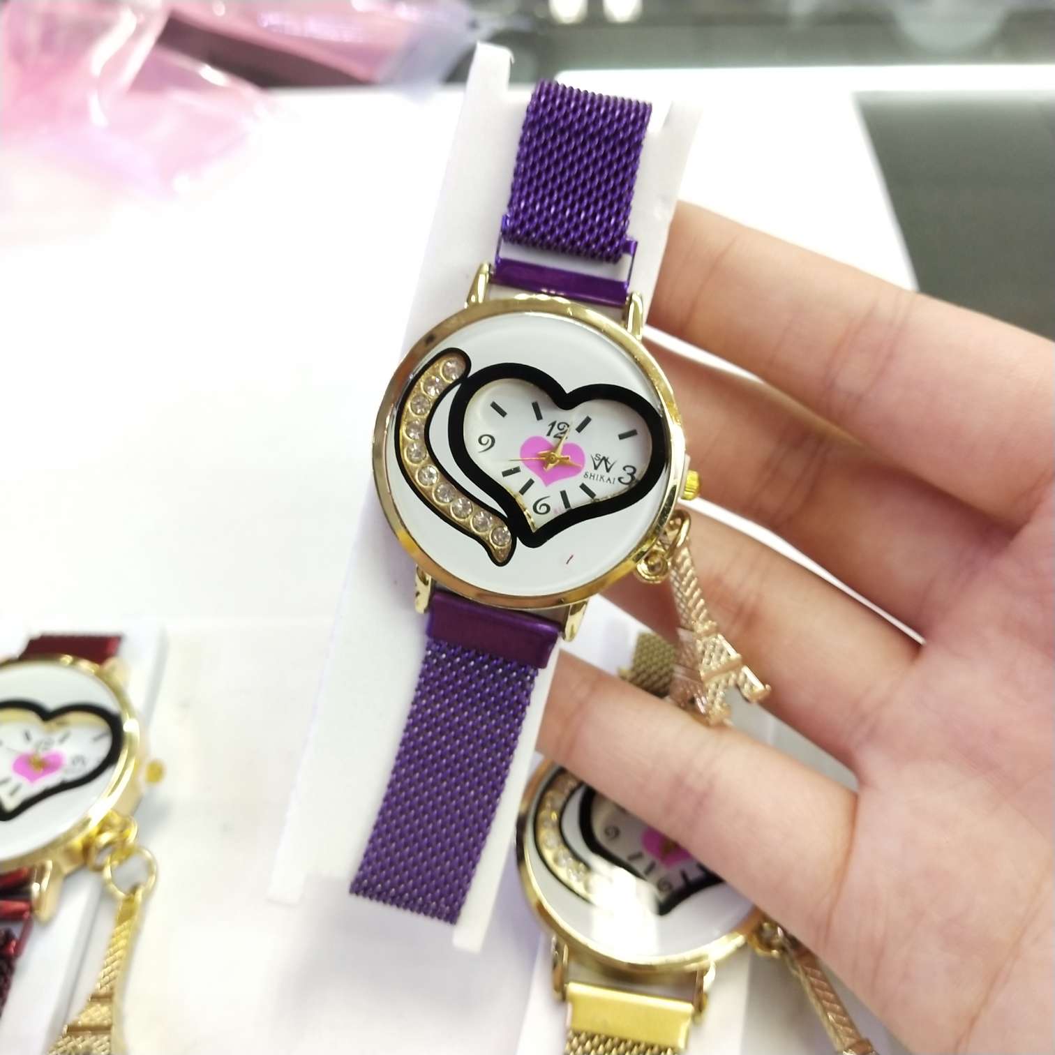 精品时尚磁铁表系列女士手表可爱带吊坠产品图