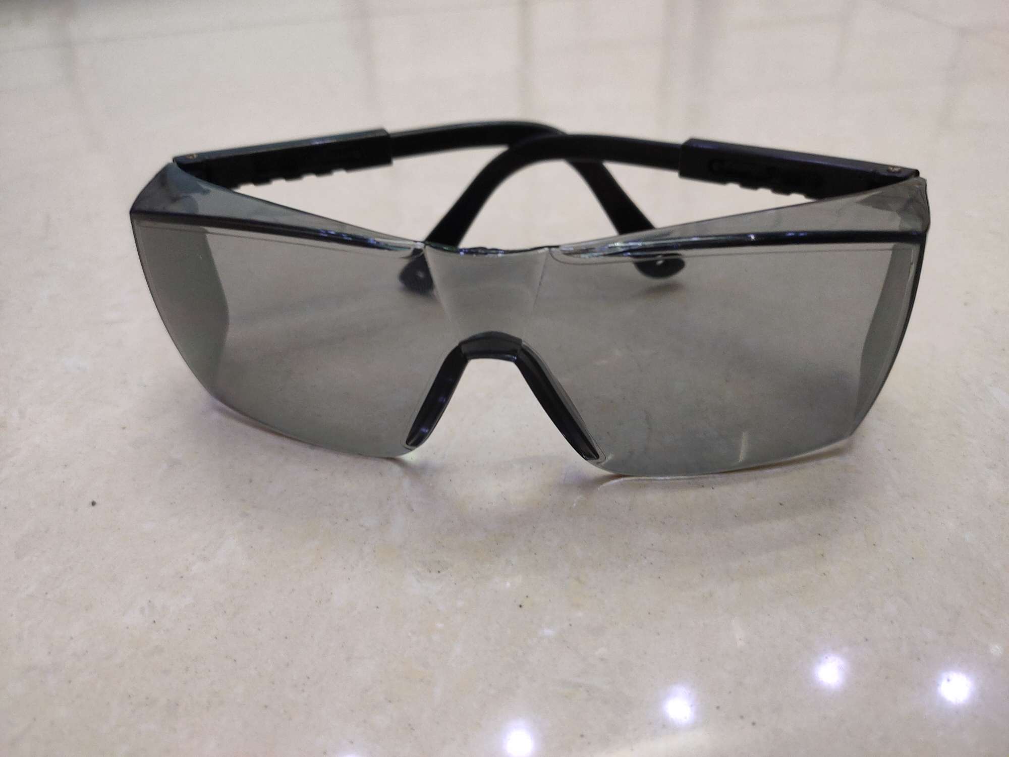 818601 goggles