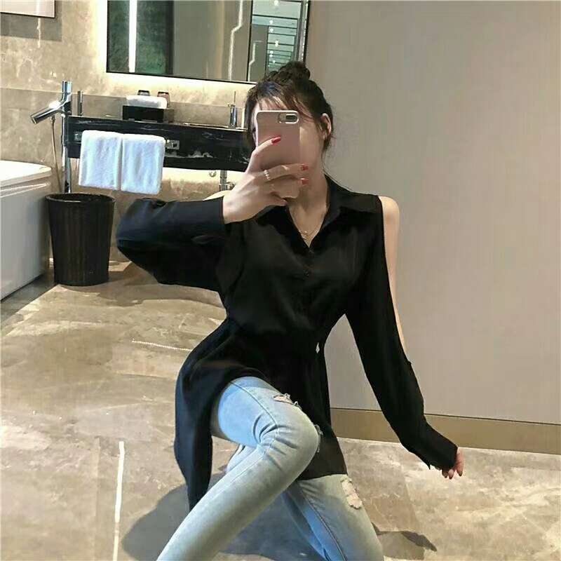 2020春季女韩版设计感个性超仙露肩美背系带露腰宽松百搭气质衬衫产品图