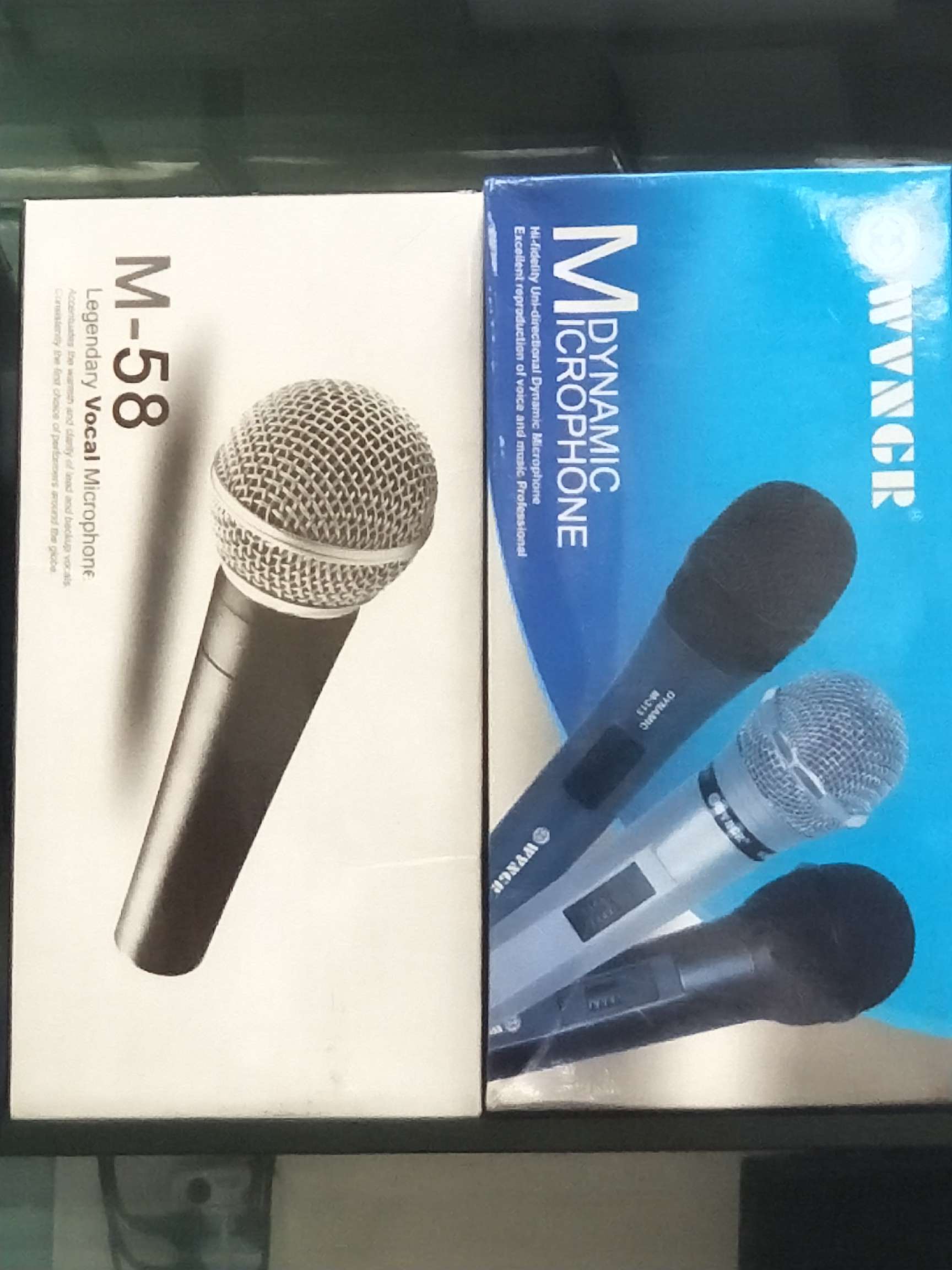 Microphone phujr