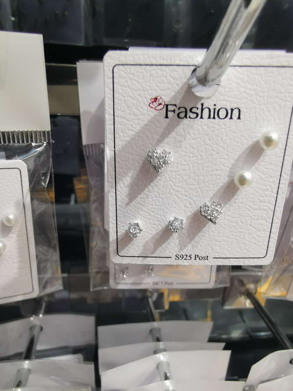 Three pairs of "ear studs" in the heart