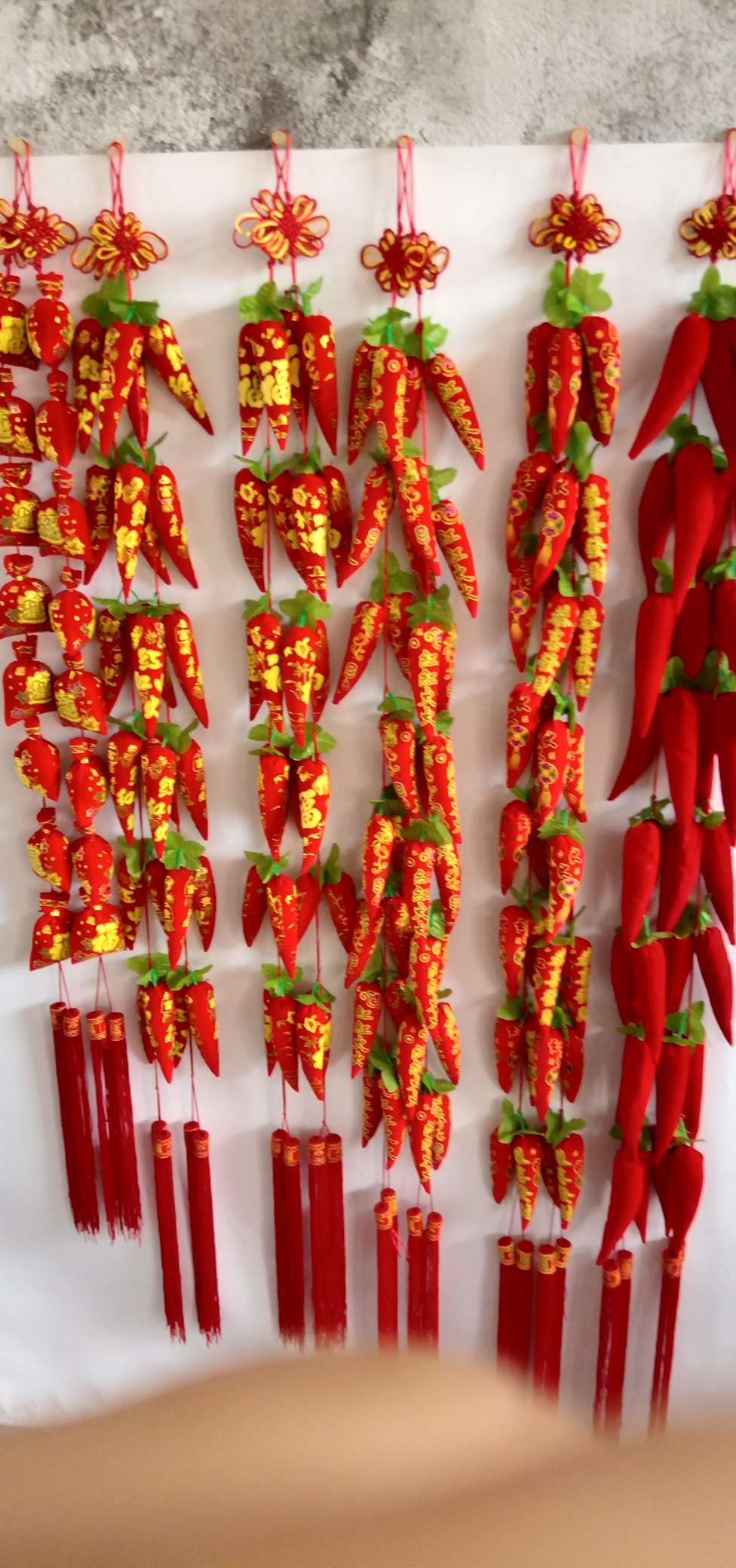 New style wholesale of all red chili skewers from Yiwu. Festive, wedding and festival supplies. Factory direct sales. Customized according to samples. Moving into a new home details Picture